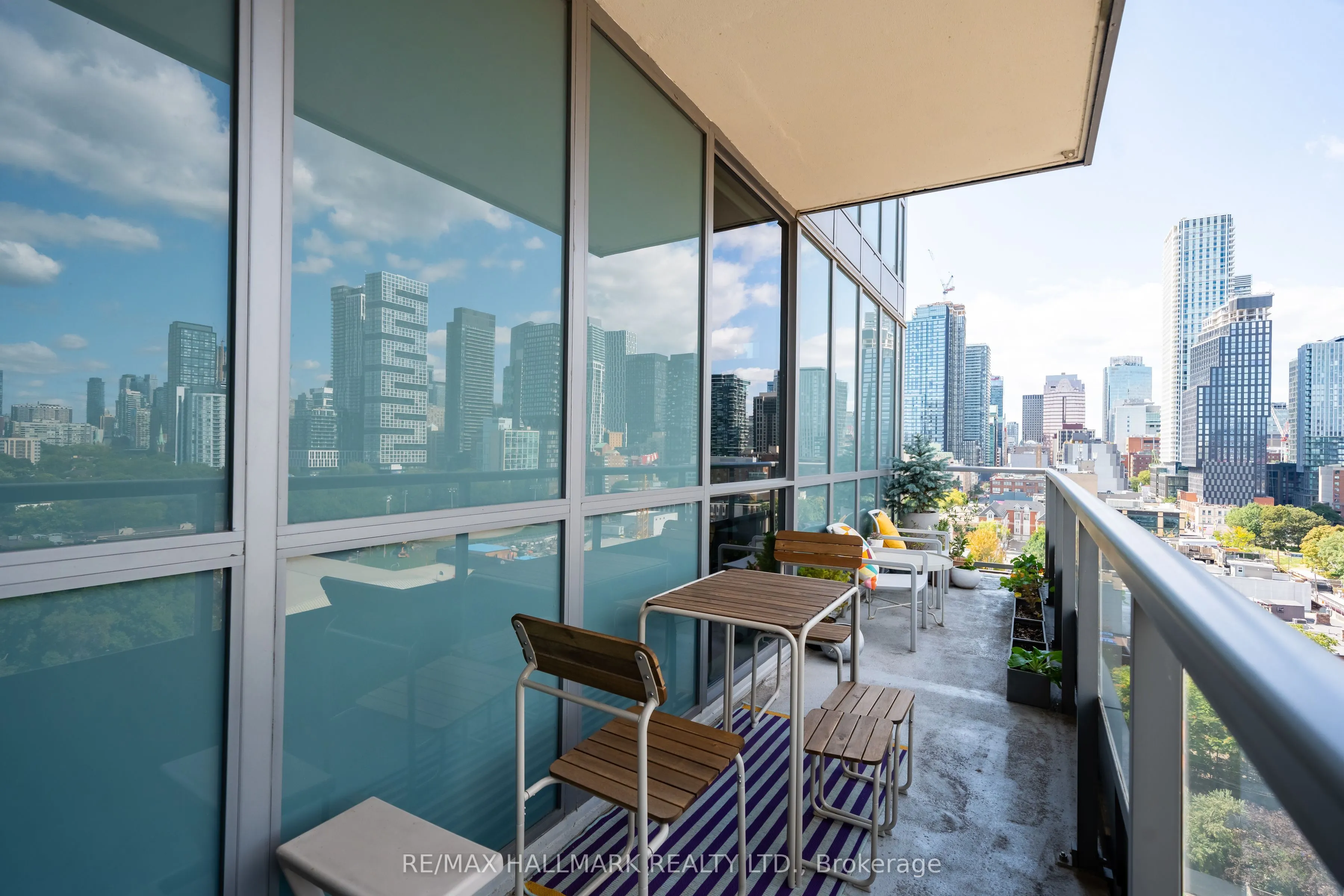 320 Richmond Street E, #1314