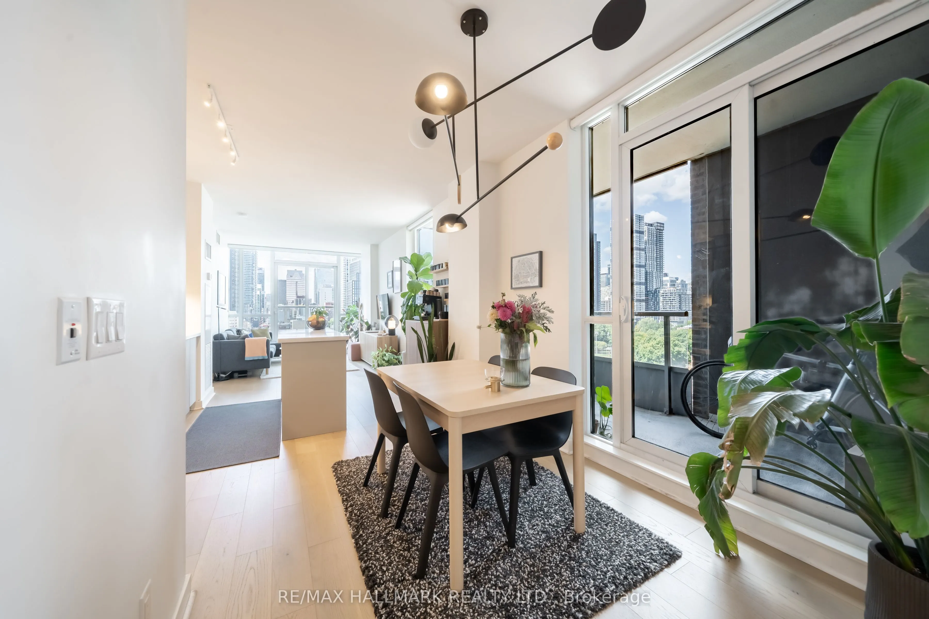 320 Richmond Street E, #1314