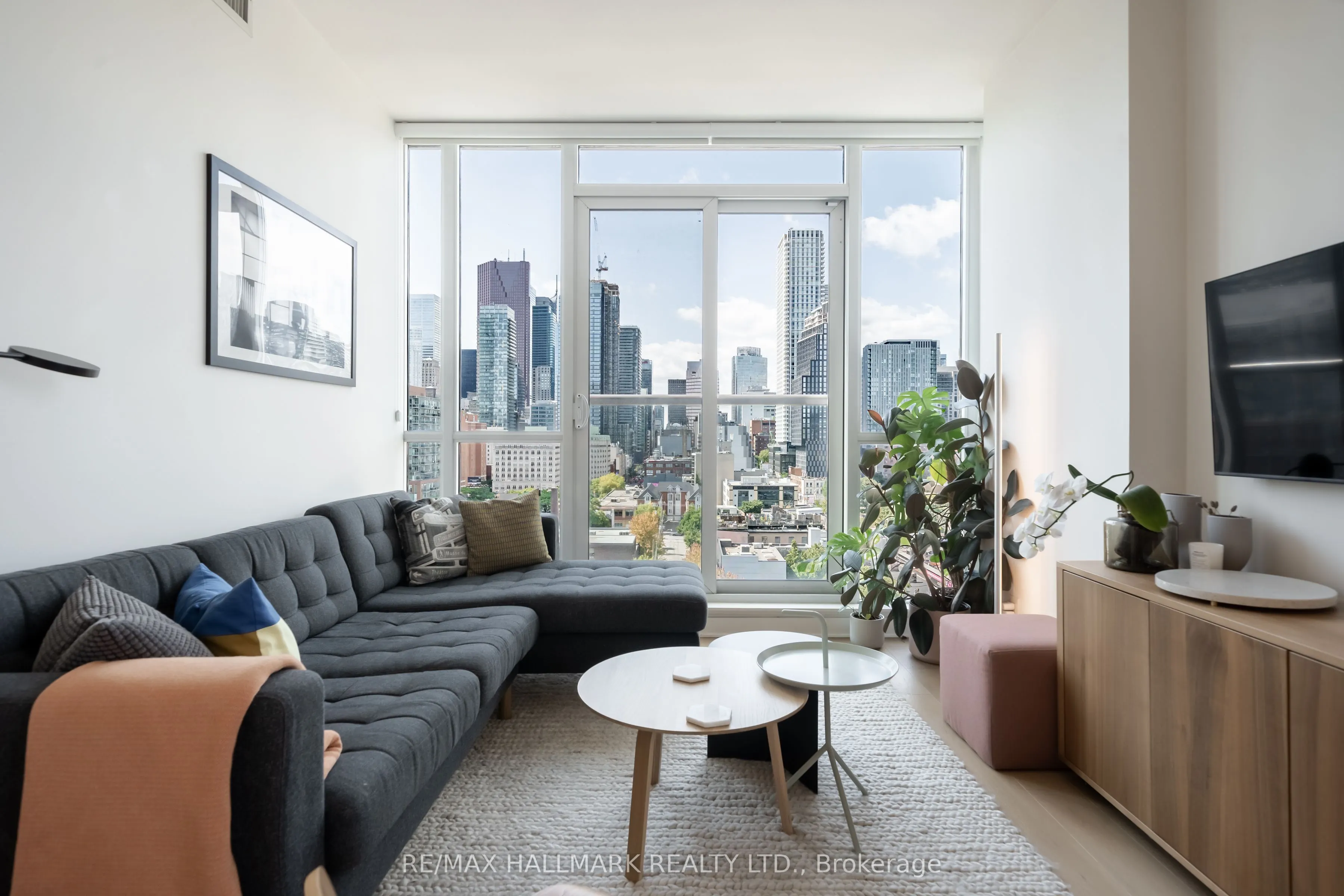 320 Richmond Street E, #1314