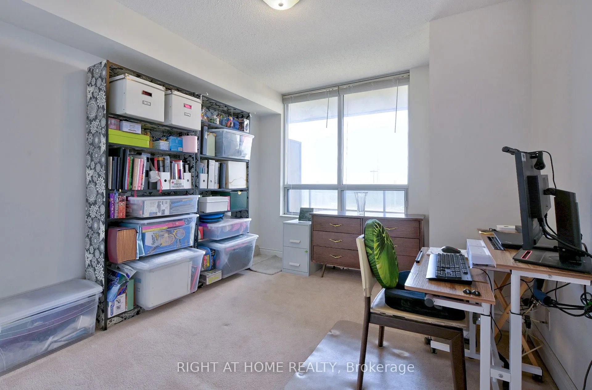 78 Harrison Garden Boulevard, #1011