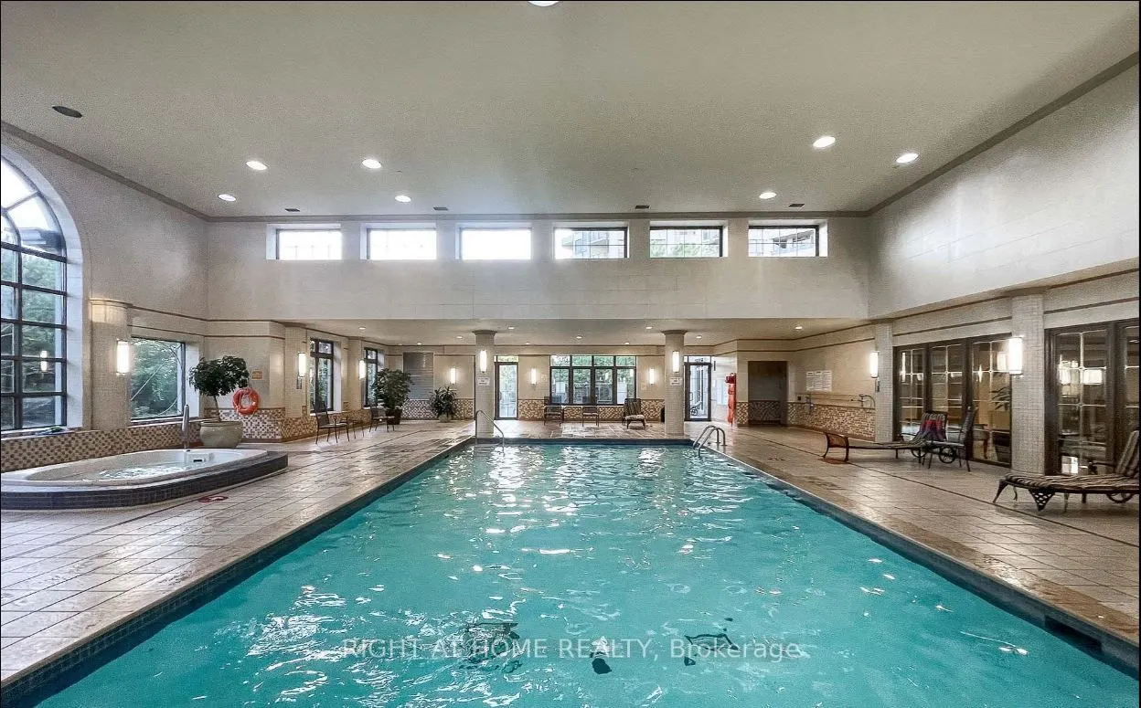 78 Harrison Garden Boulevard, #1011
