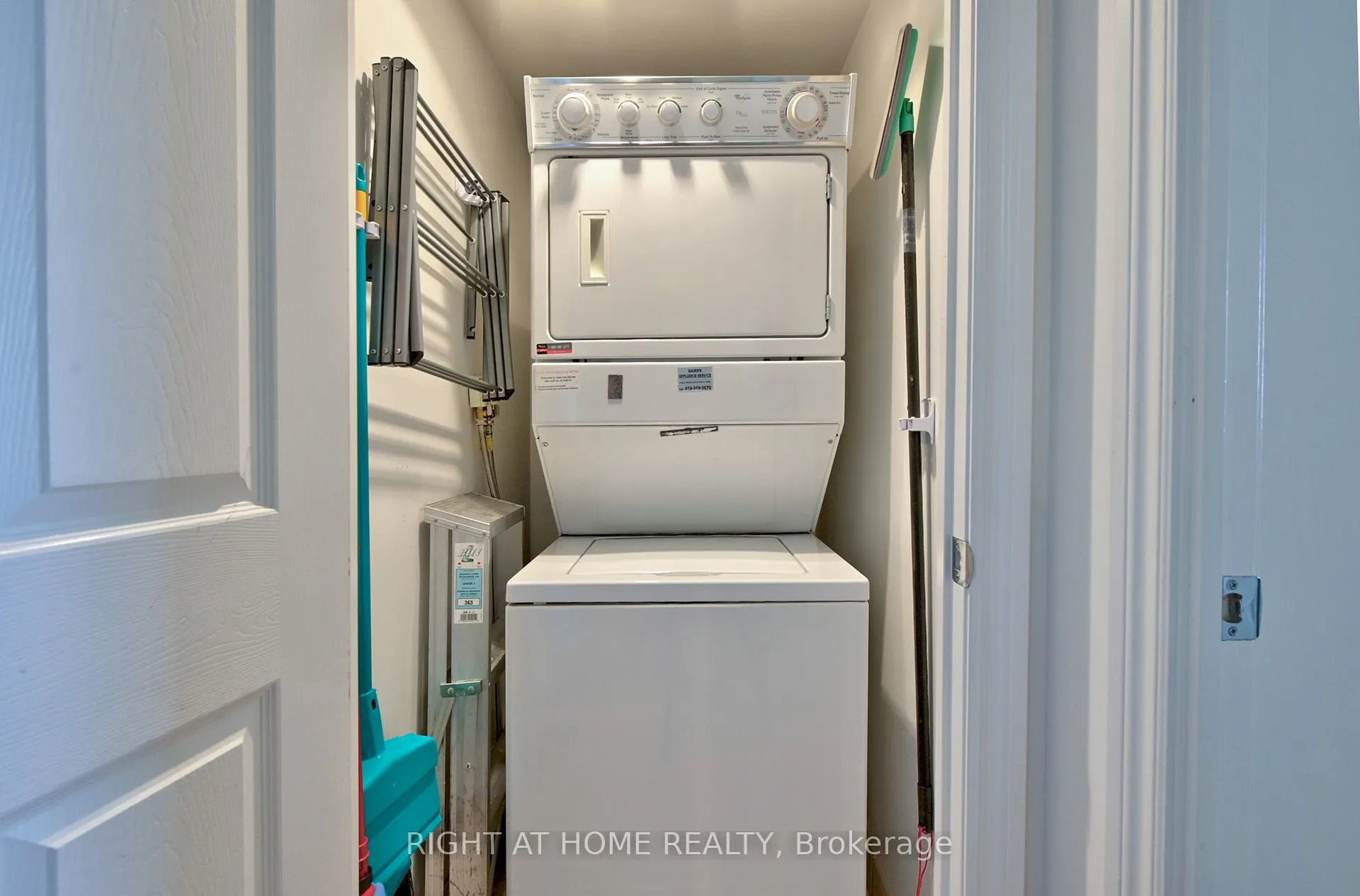 78 Harrison Garden Boulevard, #1011