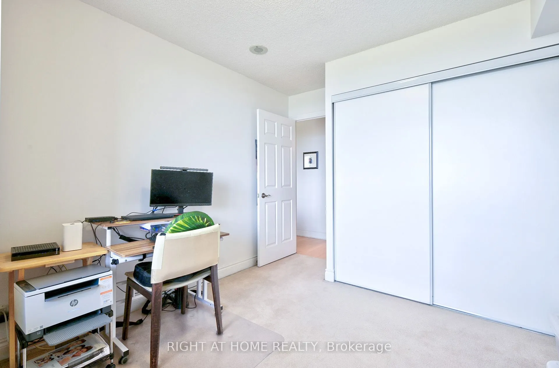 78 Harrison Garden Boulevard, #1011