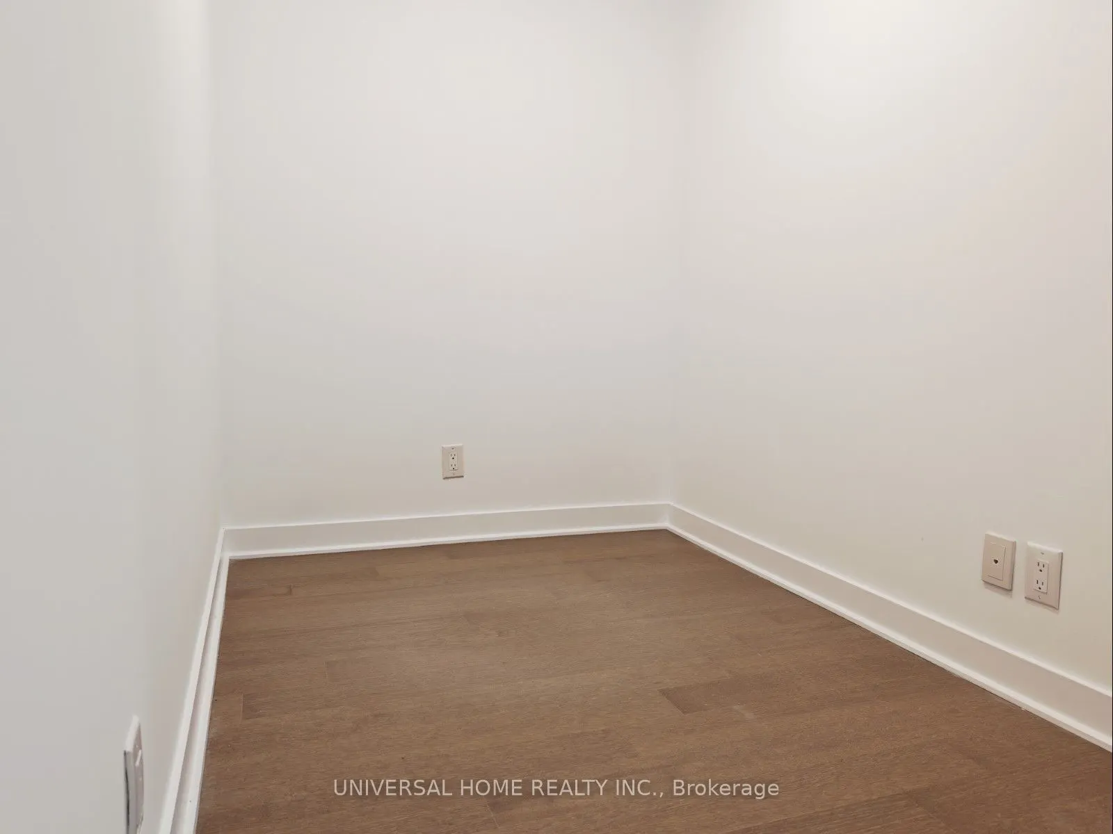 15 Grenville Street, #2011
