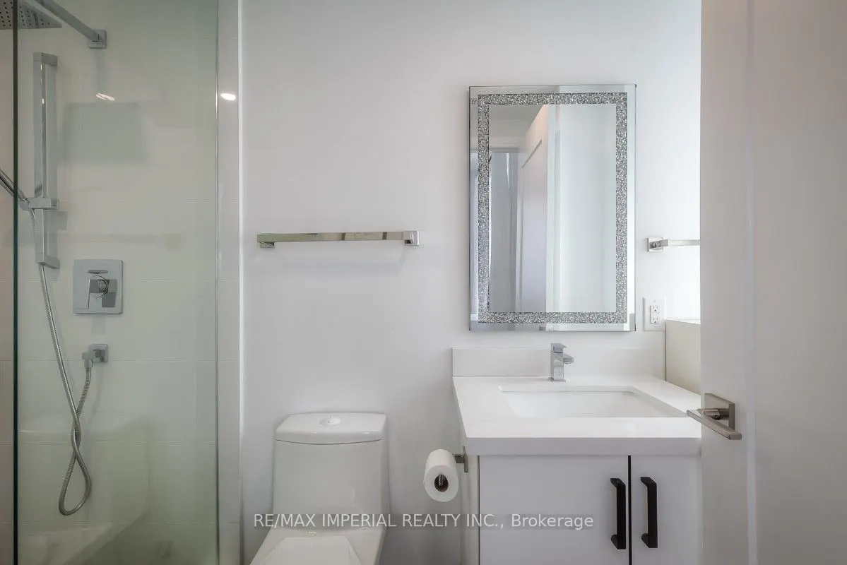 18 Greenbriar Road, #8