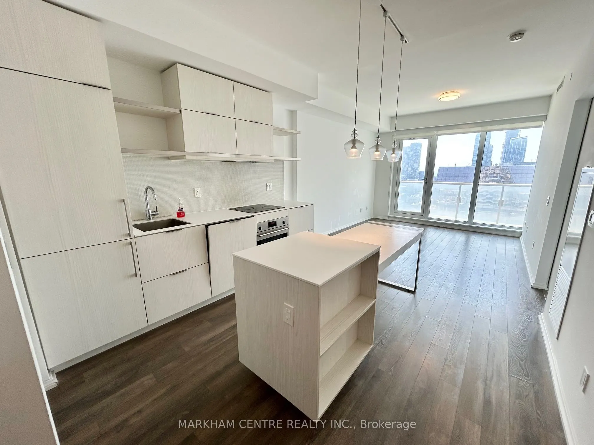 197 Yonge Street, #3307