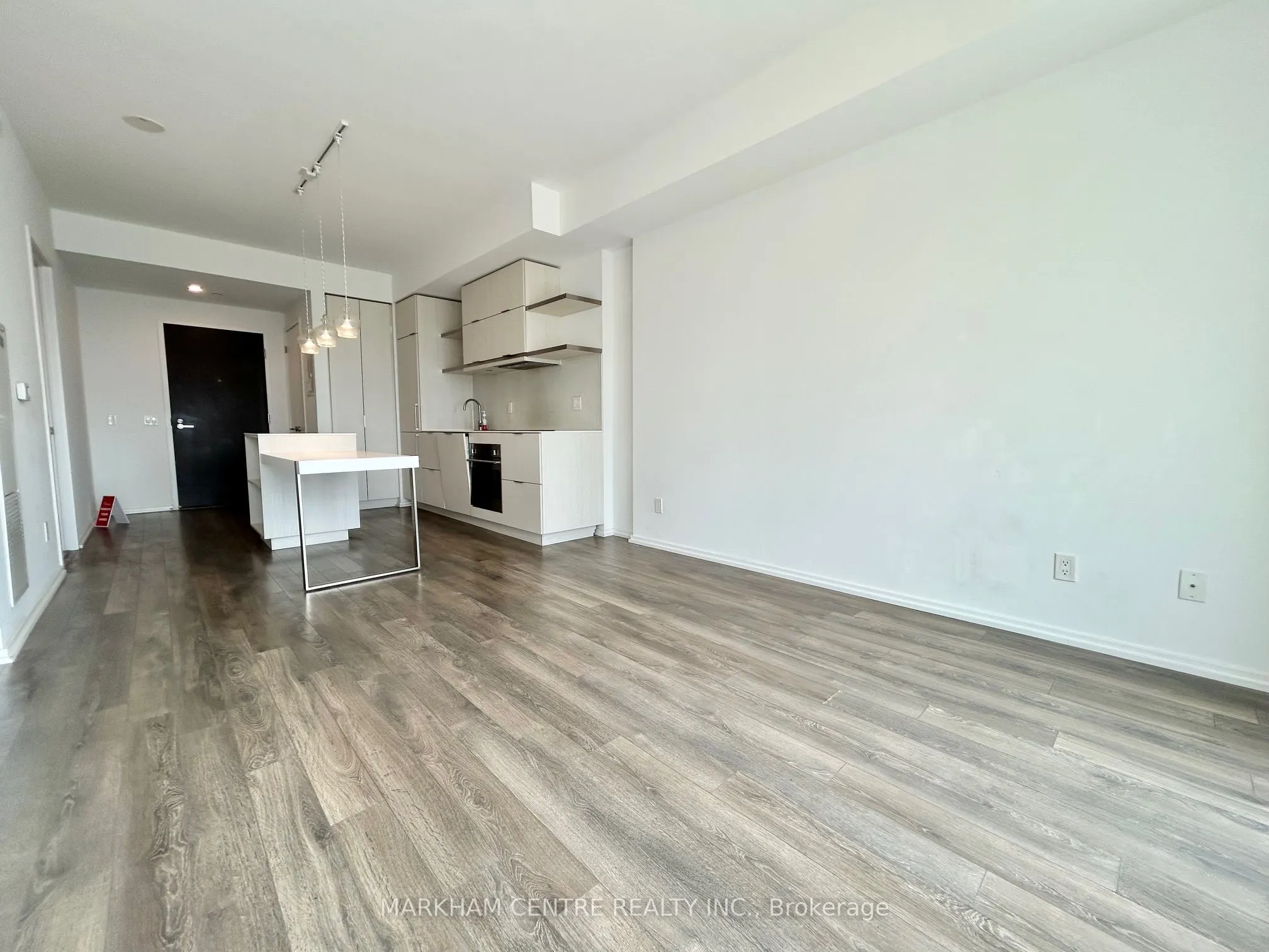 197 Yonge Street, #3307
