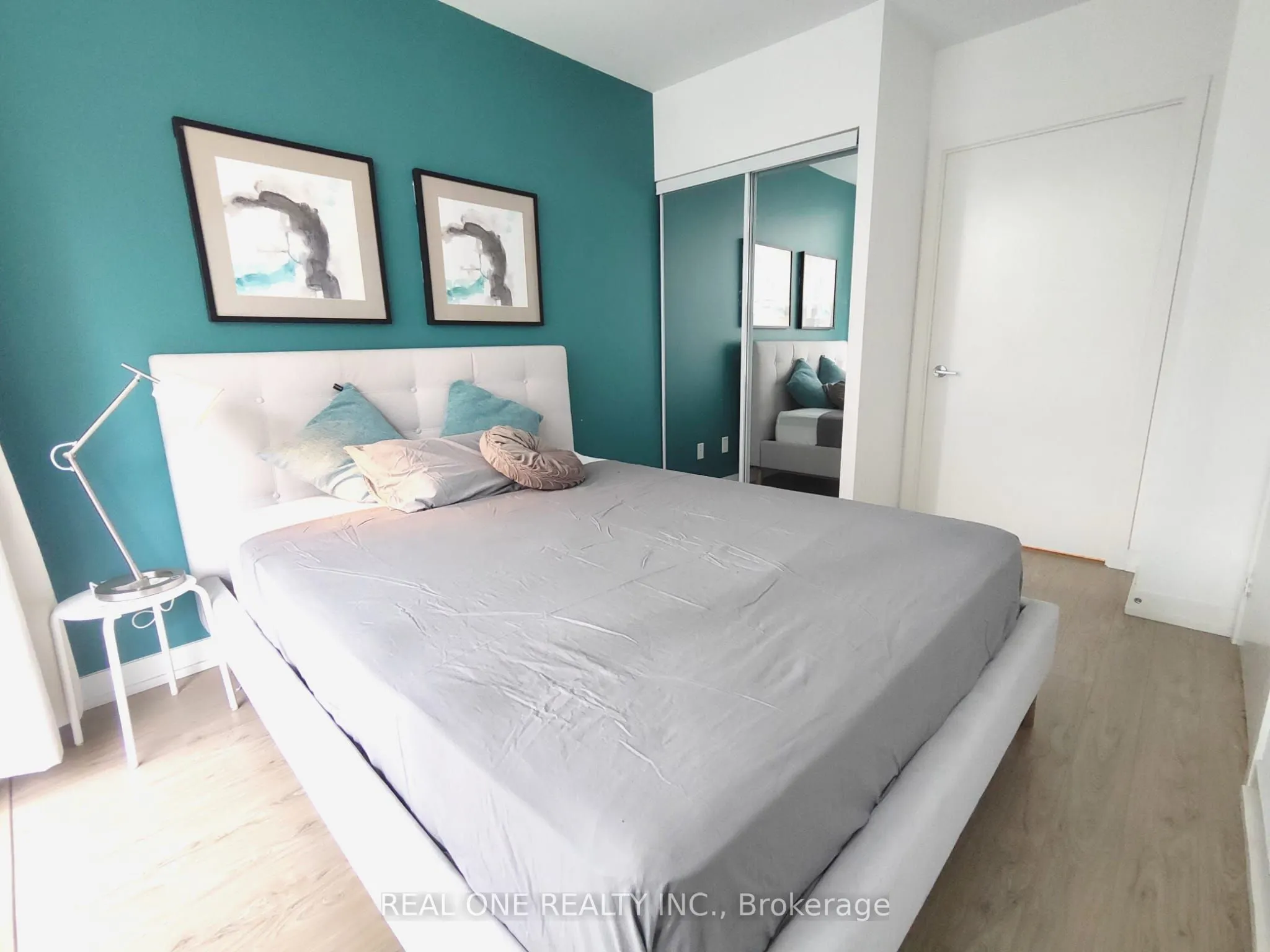 85 Wood Street, #822