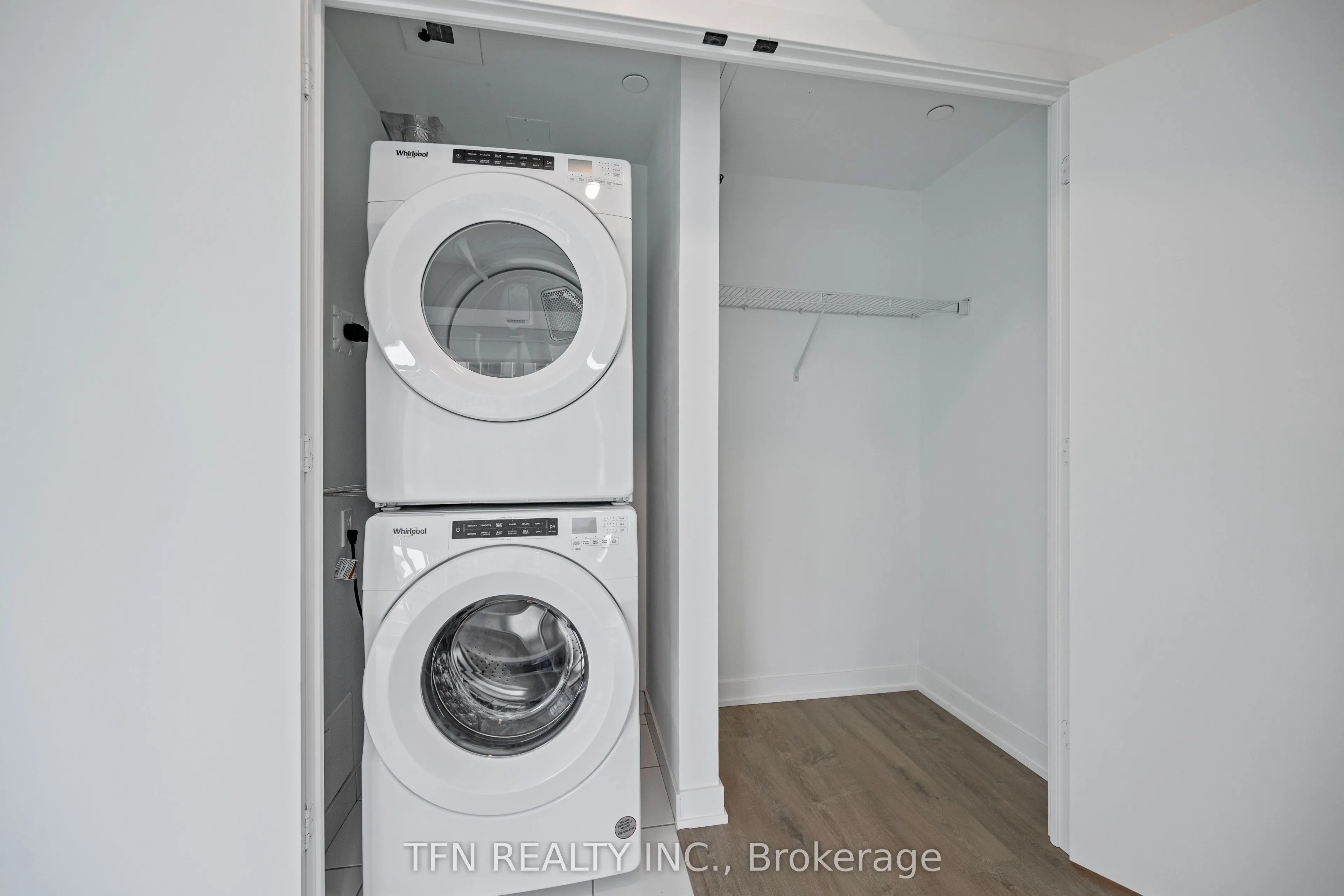 327 King Street W, #3703