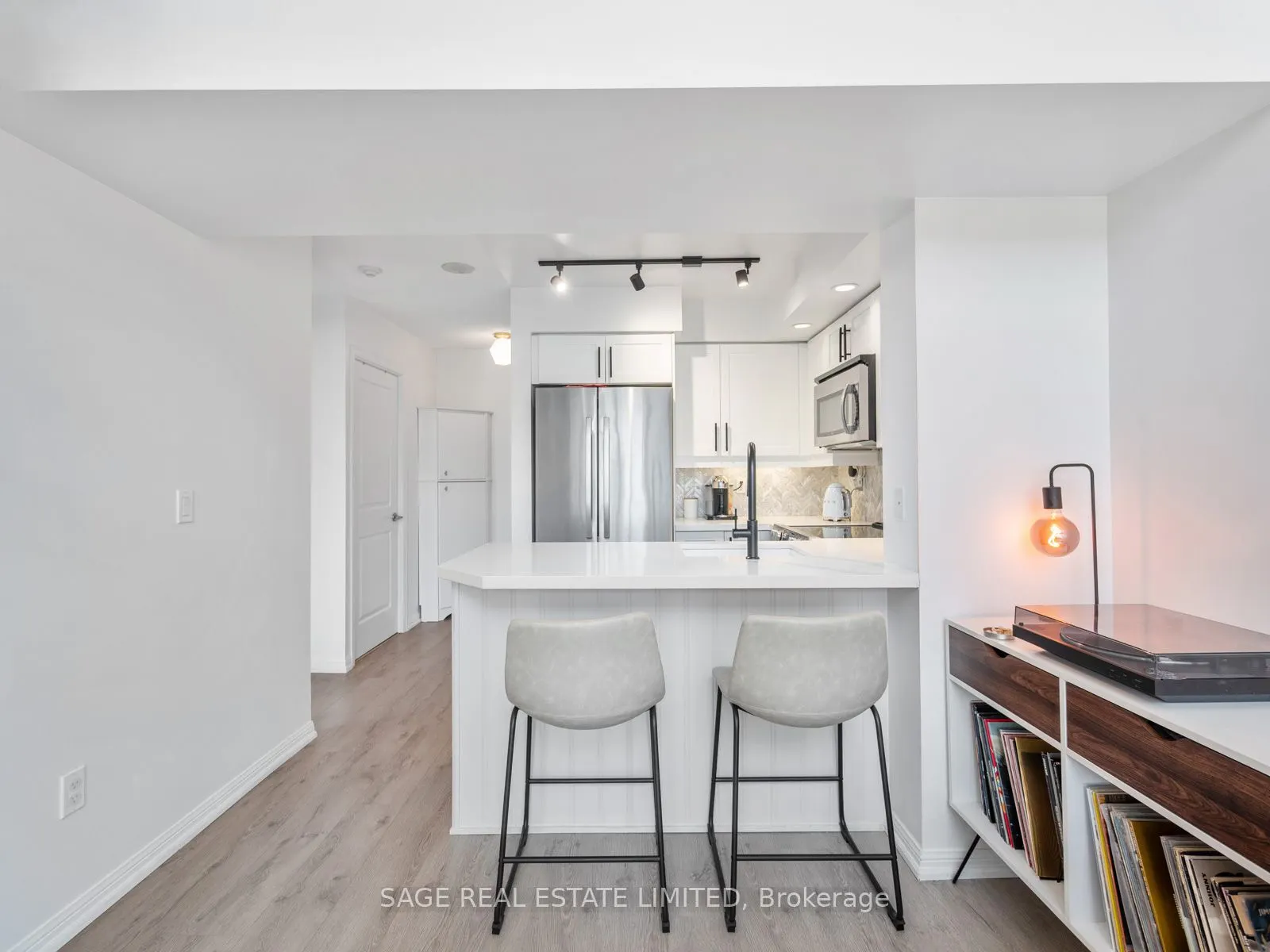 65 East Liberty Street, #515
