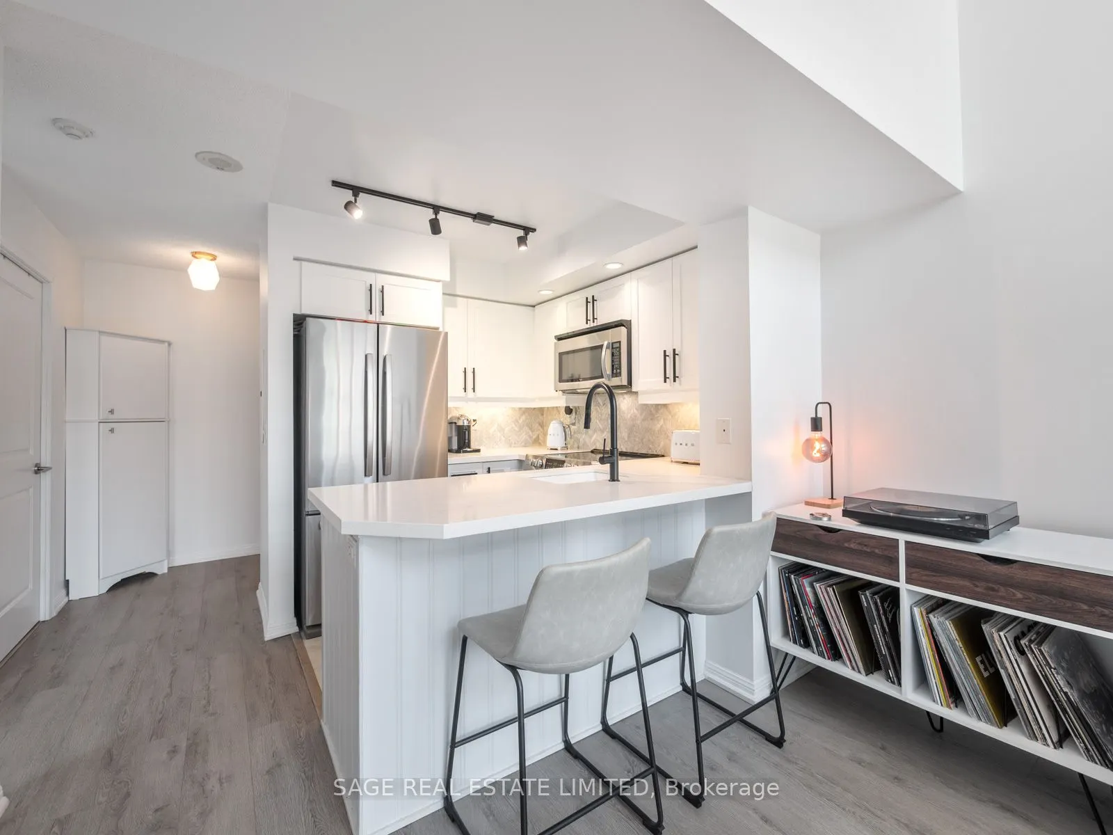 65 East Liberty Street, #515