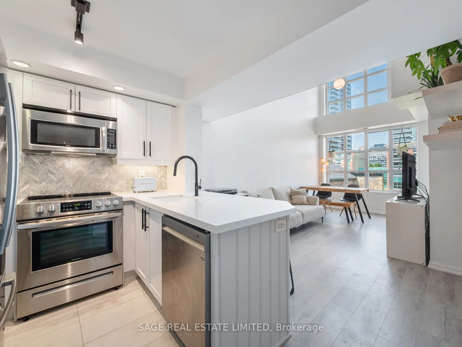 65 East Liberty Street, #515