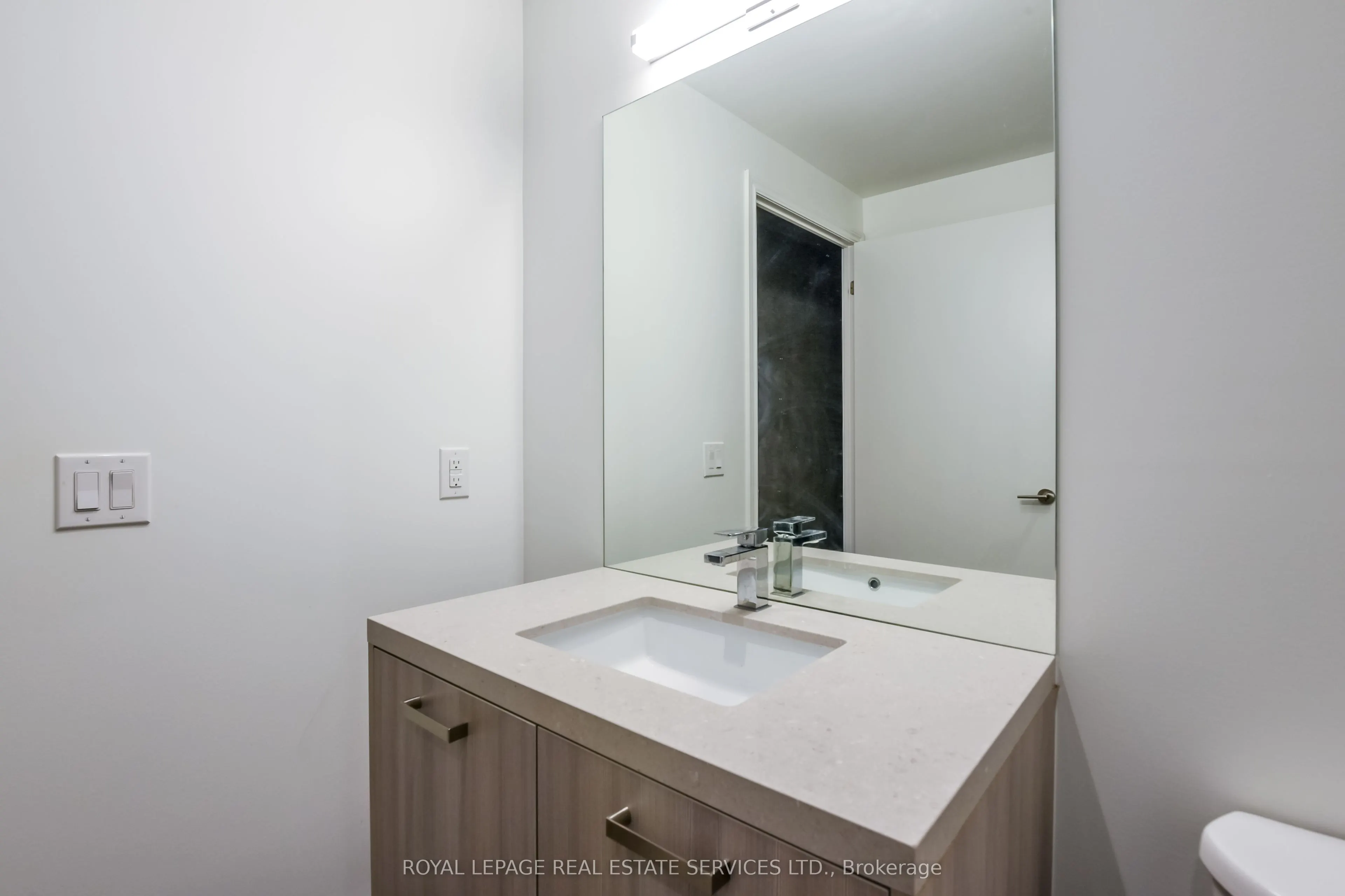 608 Richmond Street W, #507