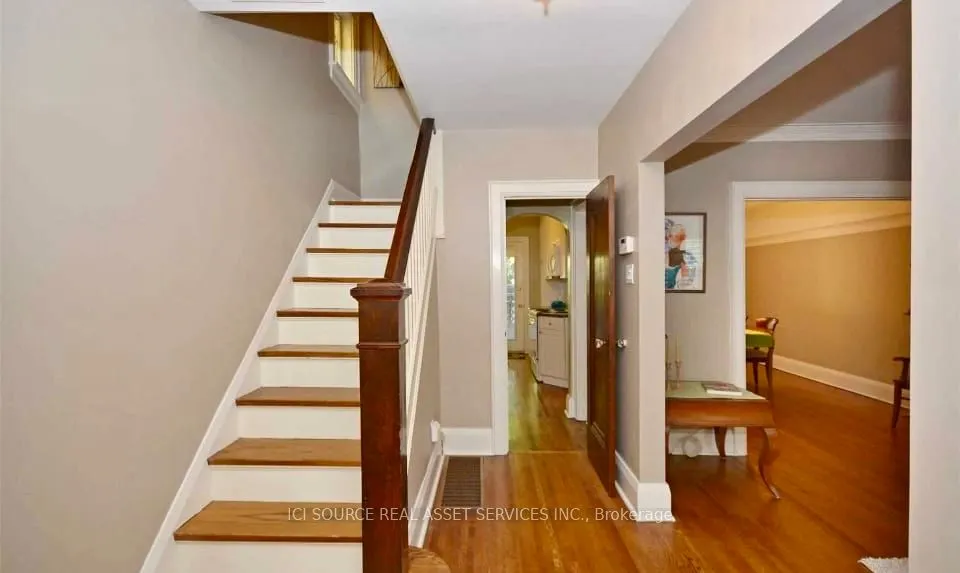 483 Soudan Avenue