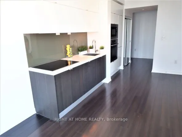 21 Iceboat Terrace, #PH02