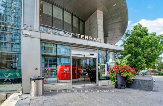 21 Iceboat Terrace, #PH02