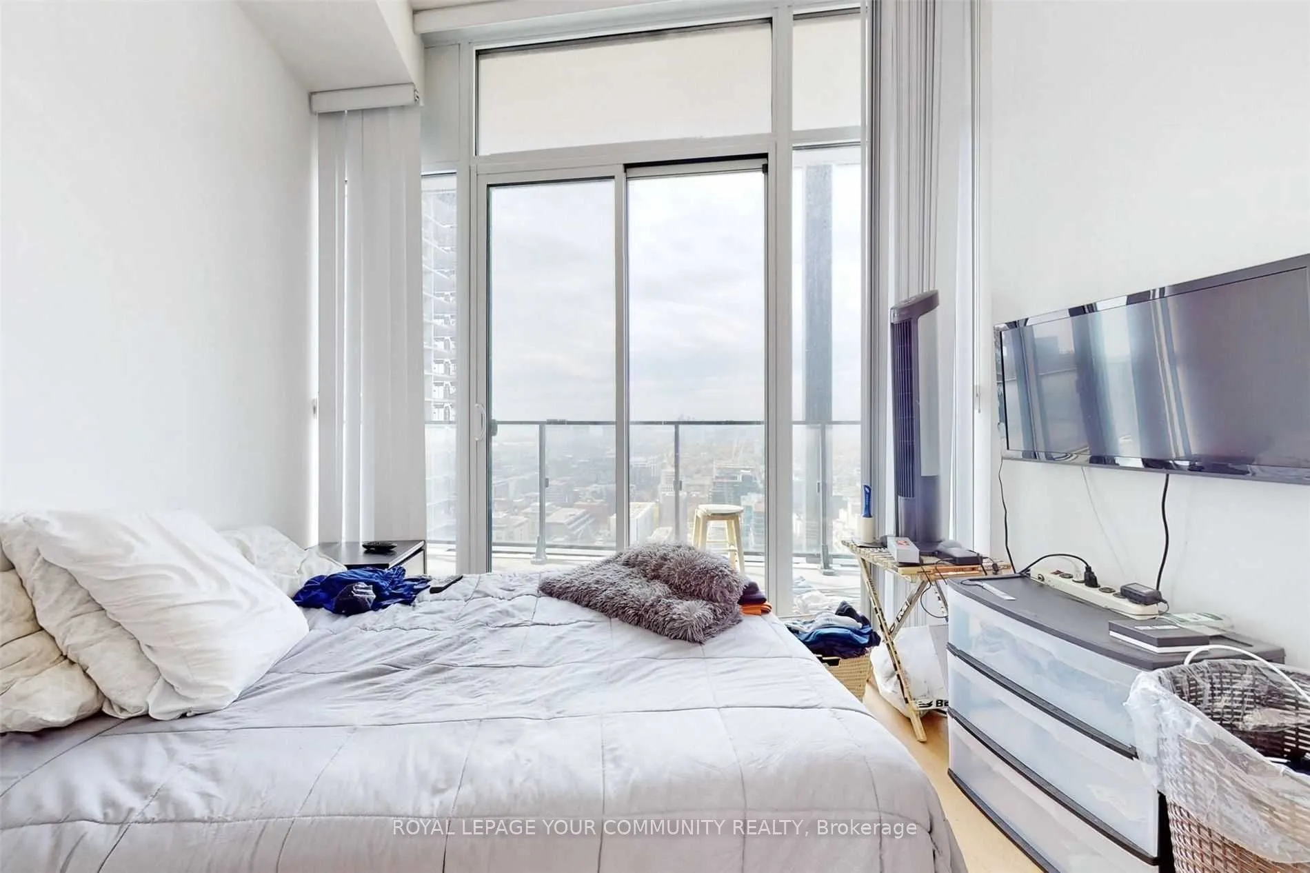 125 Peter Street, #3501