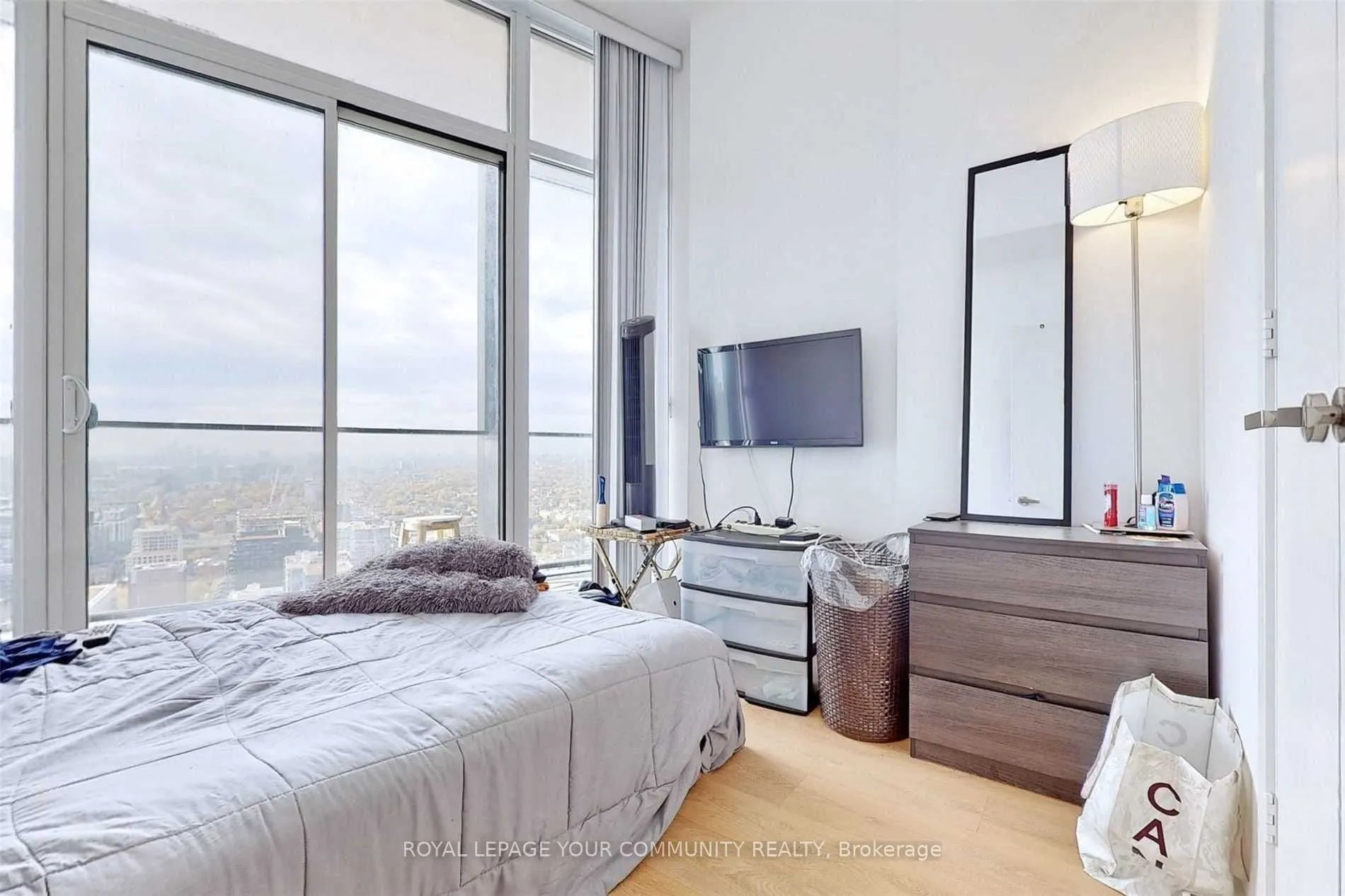 125 Peter Street, #3501