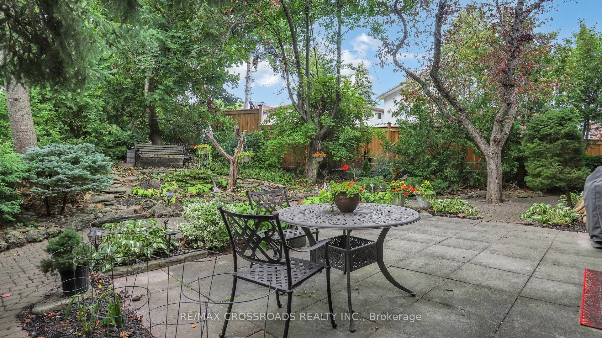 218 Kingslake Road