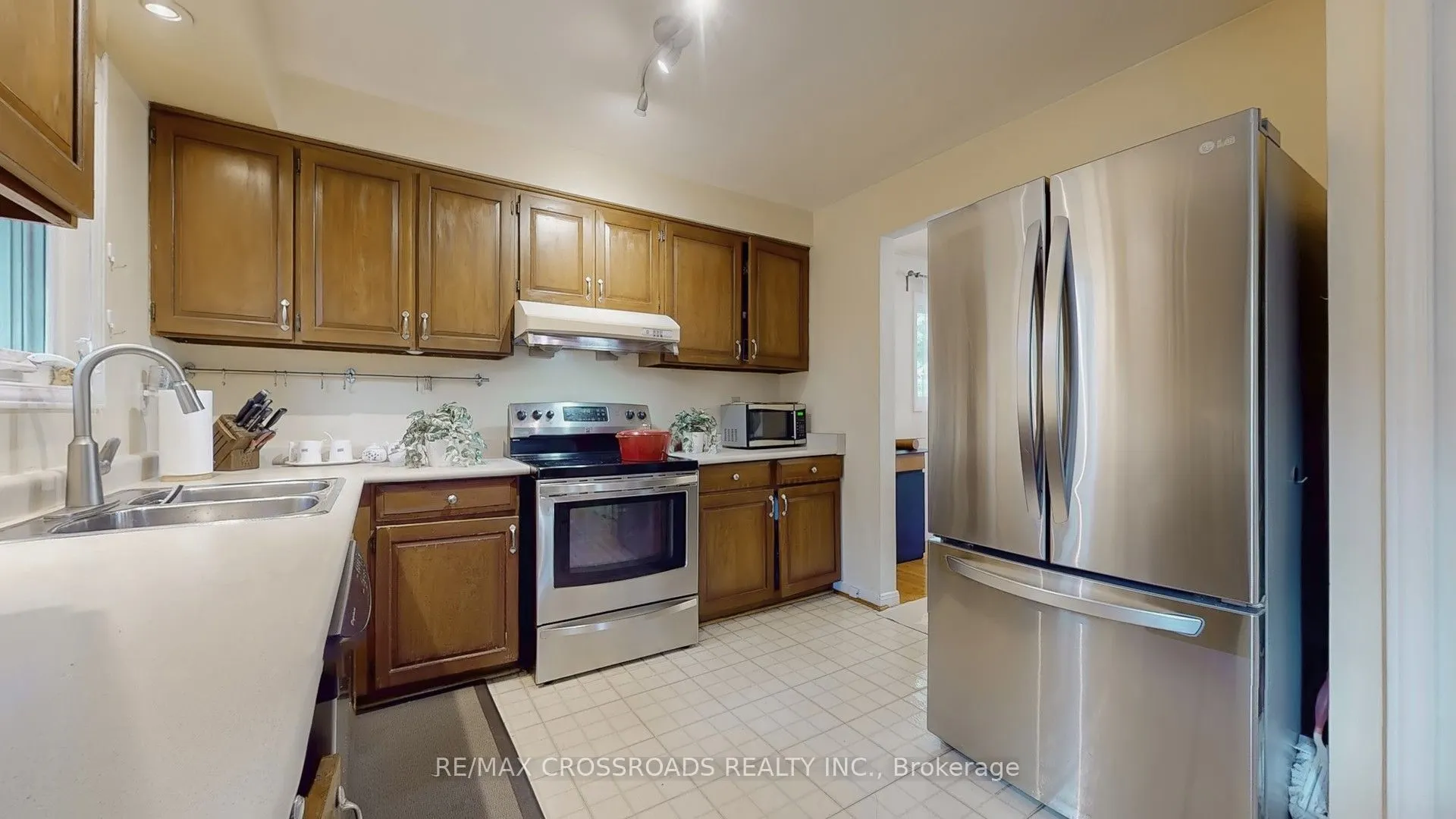 218 Kingslake Road