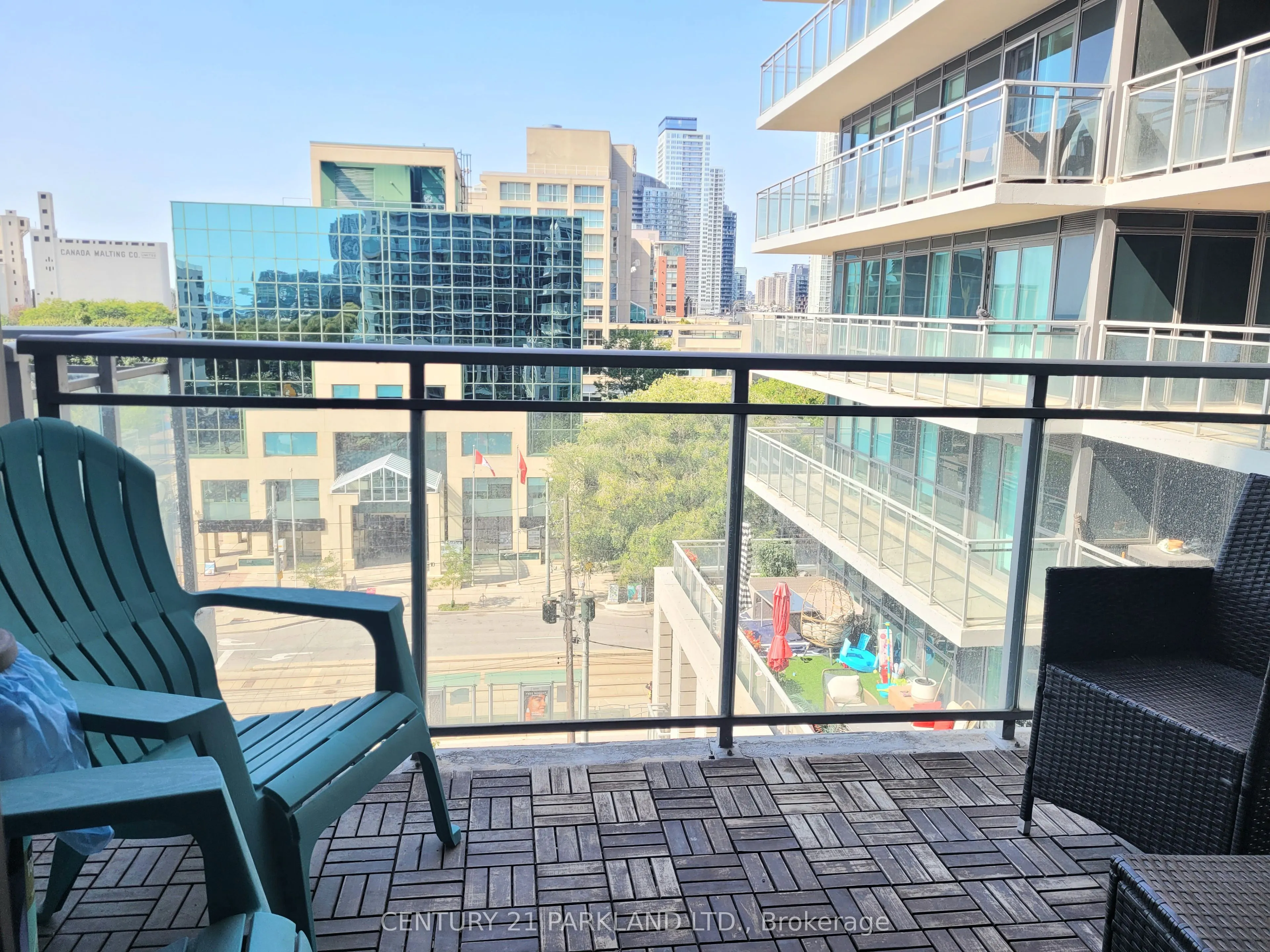 410 Queens Quay W, #718