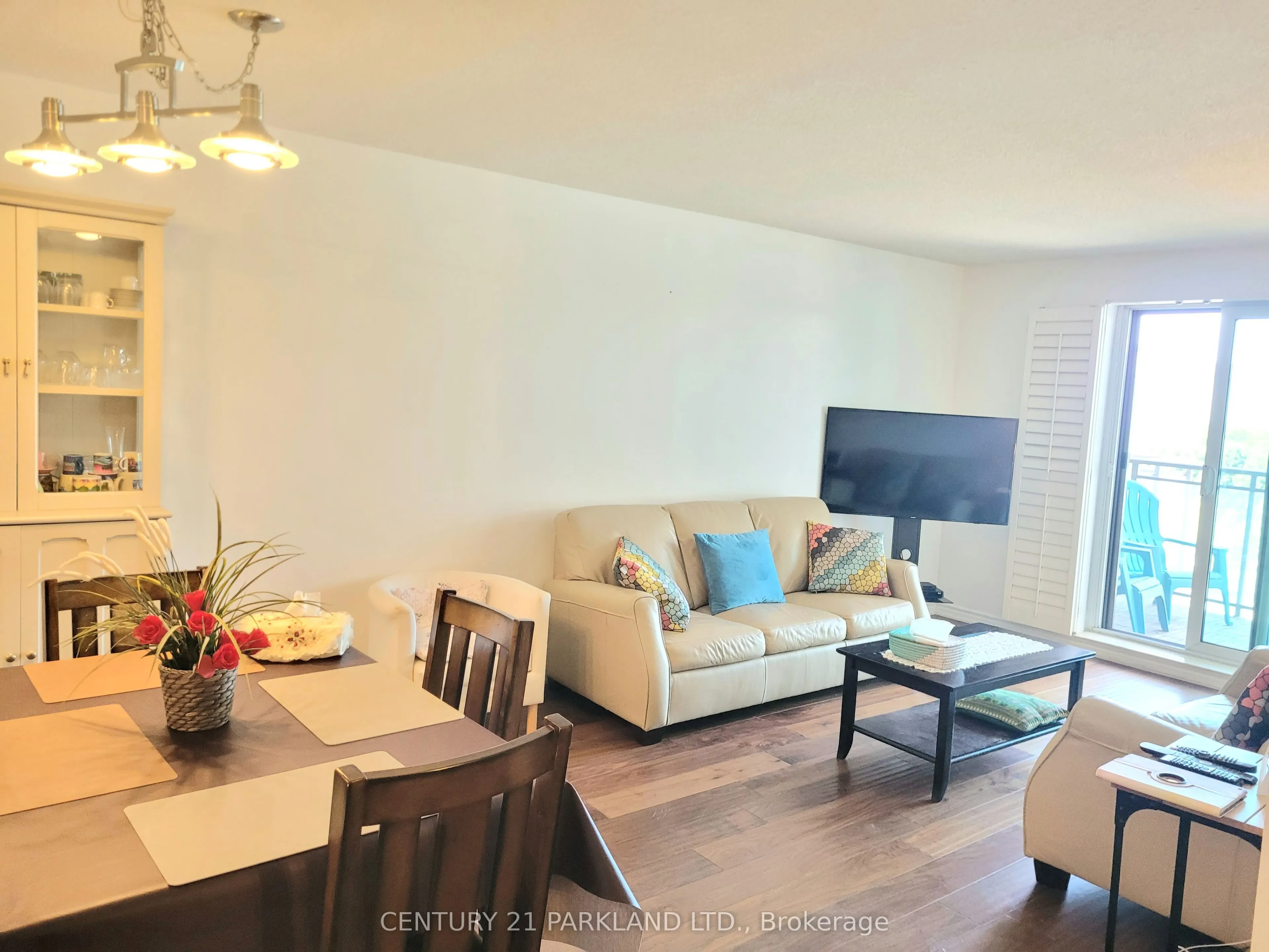 410 Queens Quay W, #718