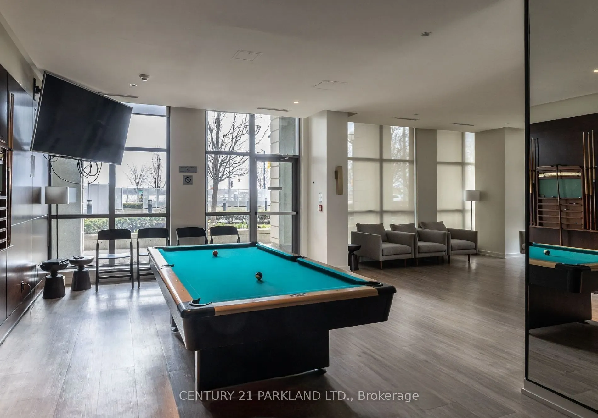 410 Queens Quay W, #718