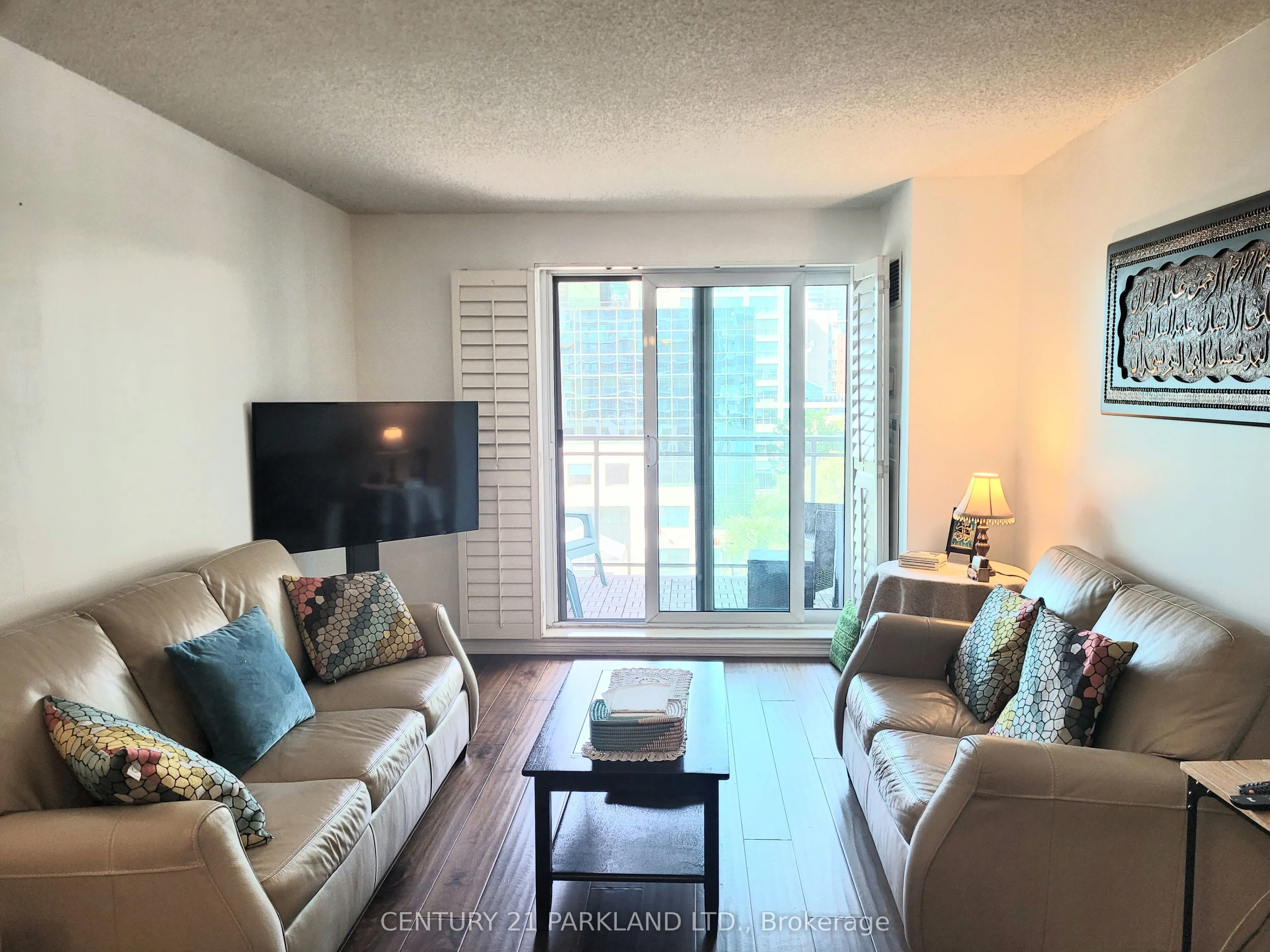 410 Queens Quay W, #718
