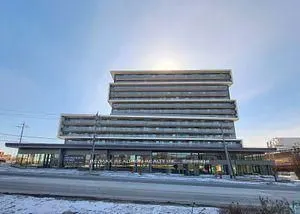 120 Varna Drive, #818