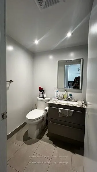 120 Varna Drive, #818
