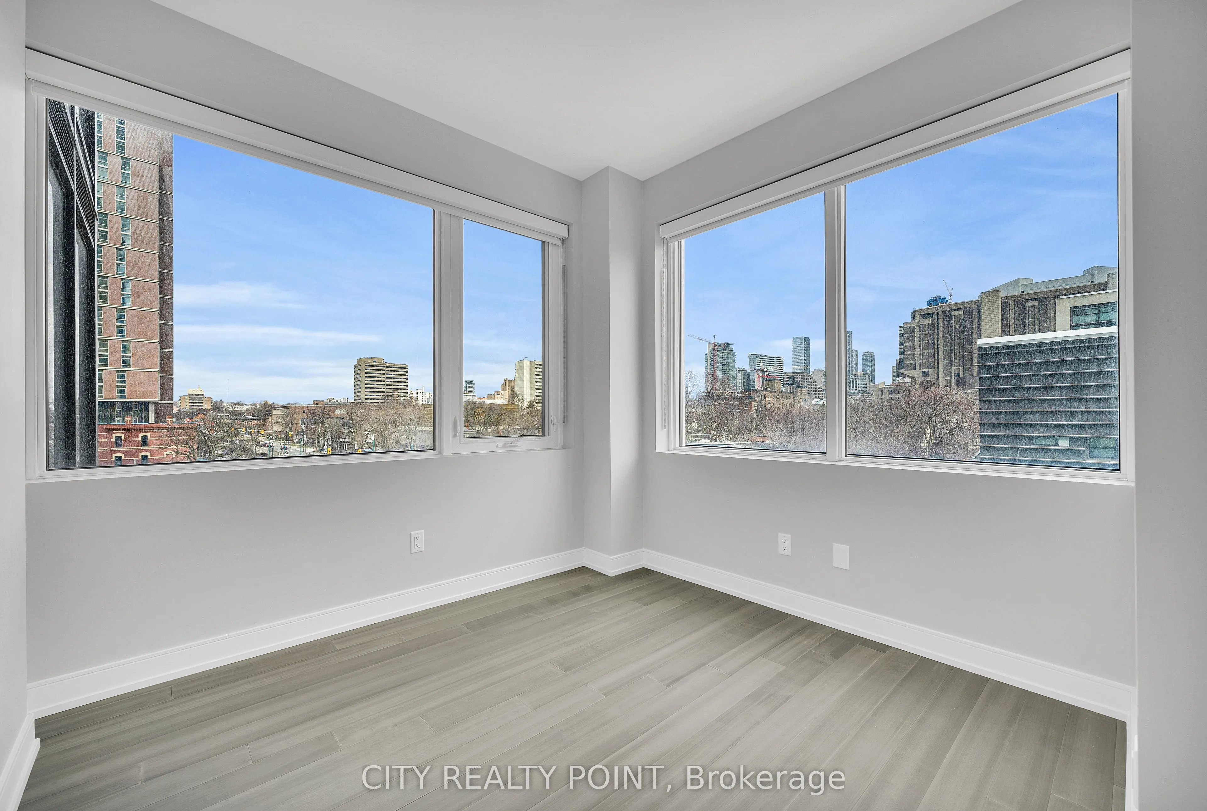664 Spadina Avenue, #609