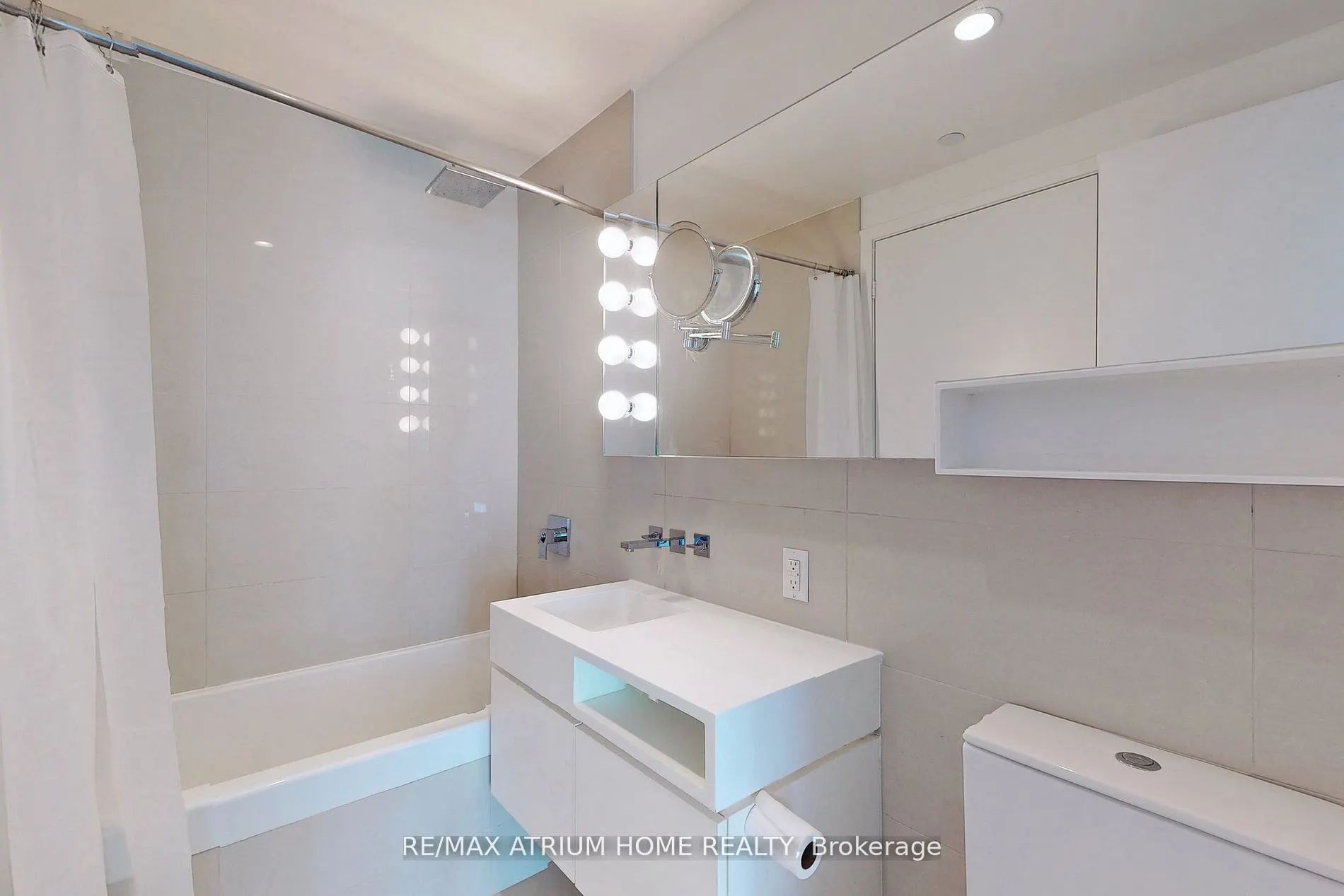 45 Charles Street E, #1701