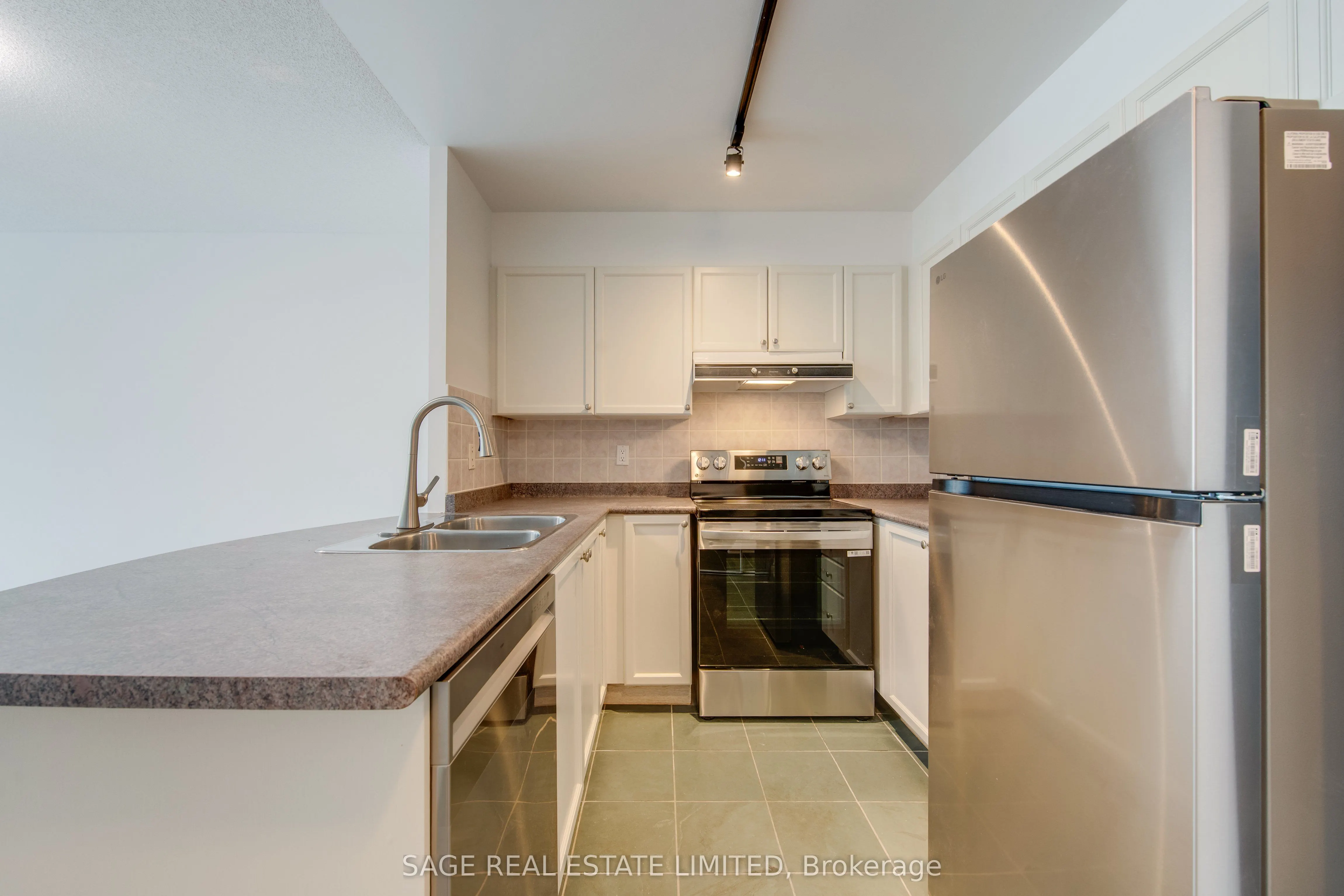 600 Queens Quay W, #531