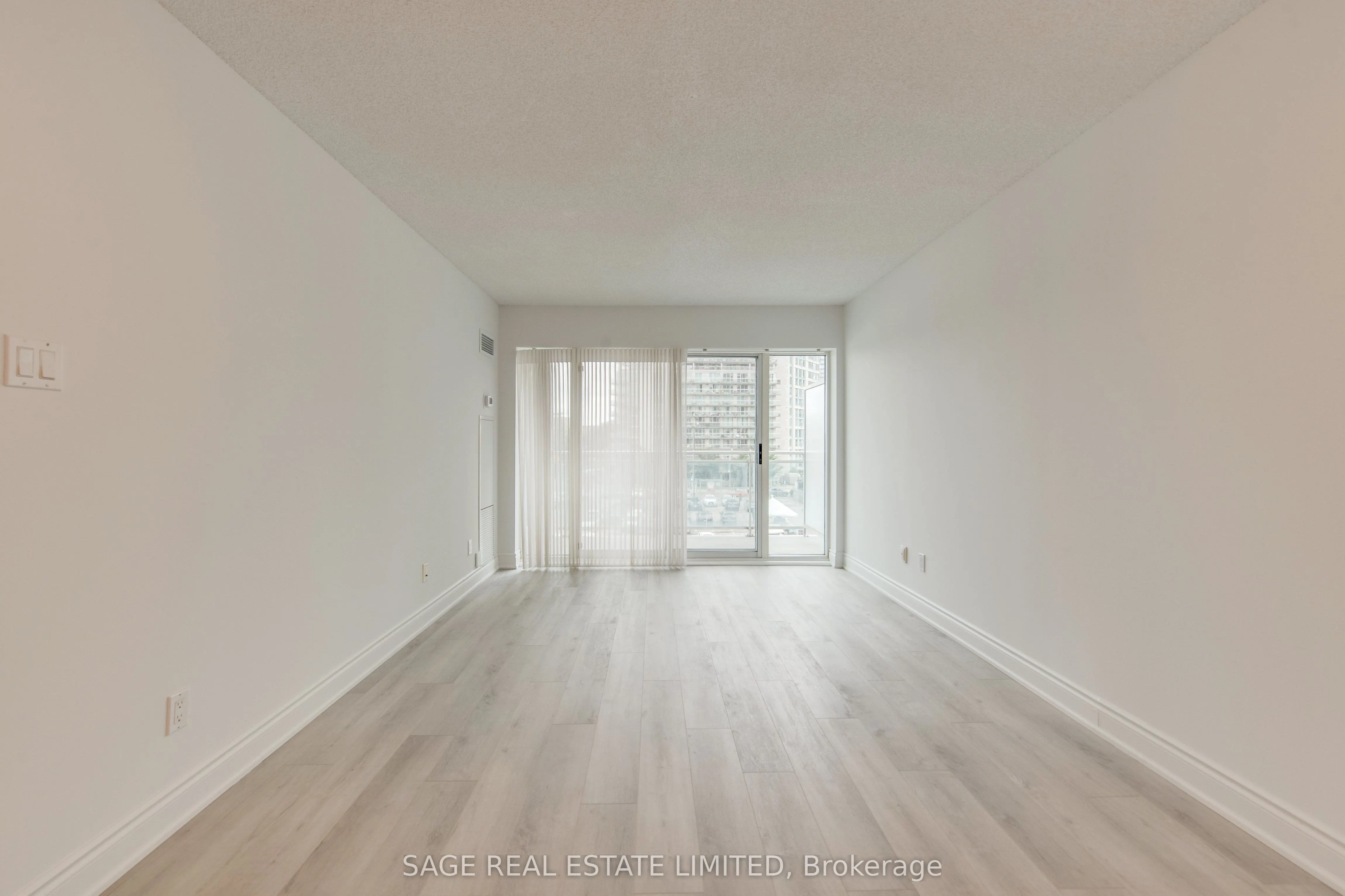 600 Queens Quay W, #531