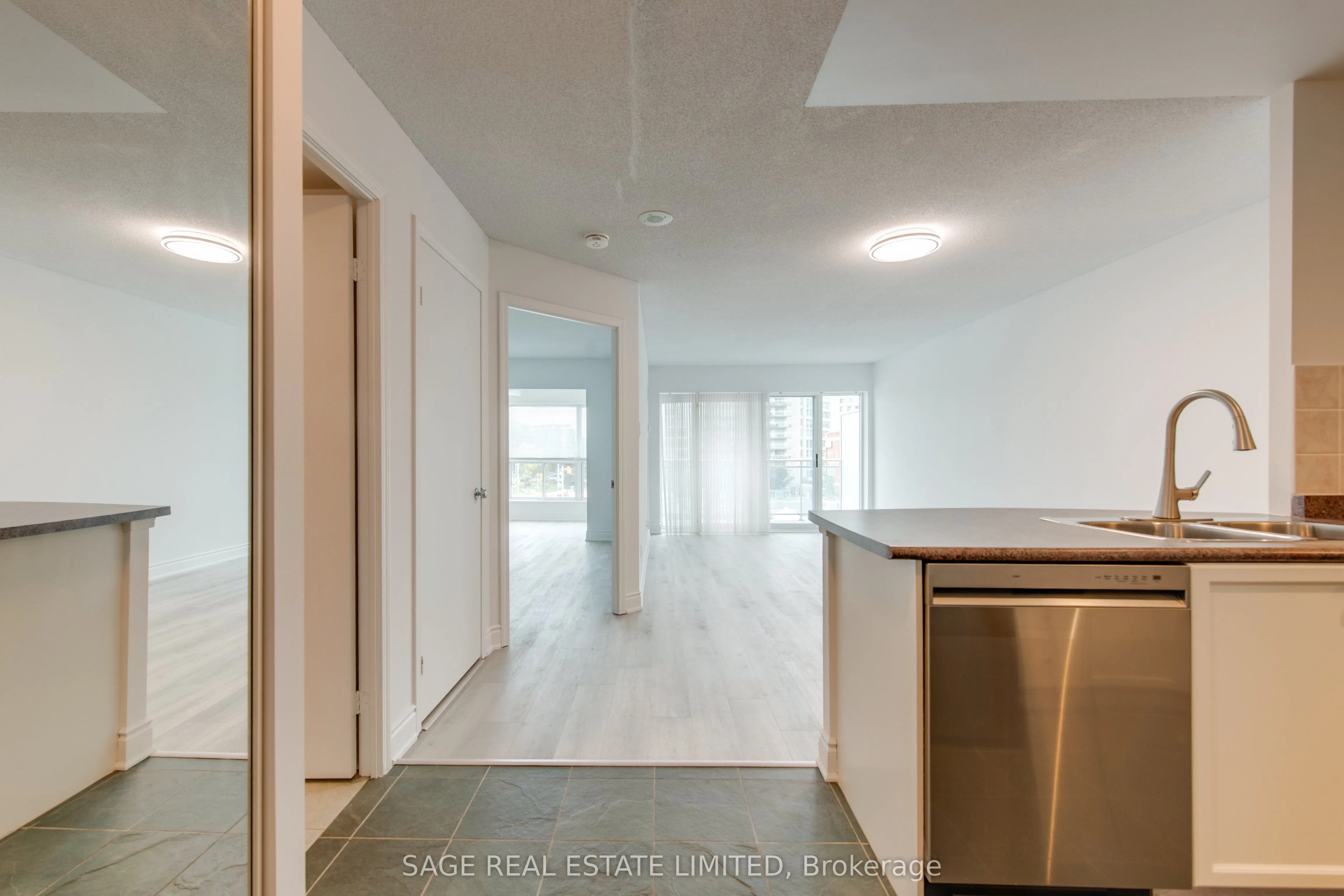 600 Queens Quay W, #531