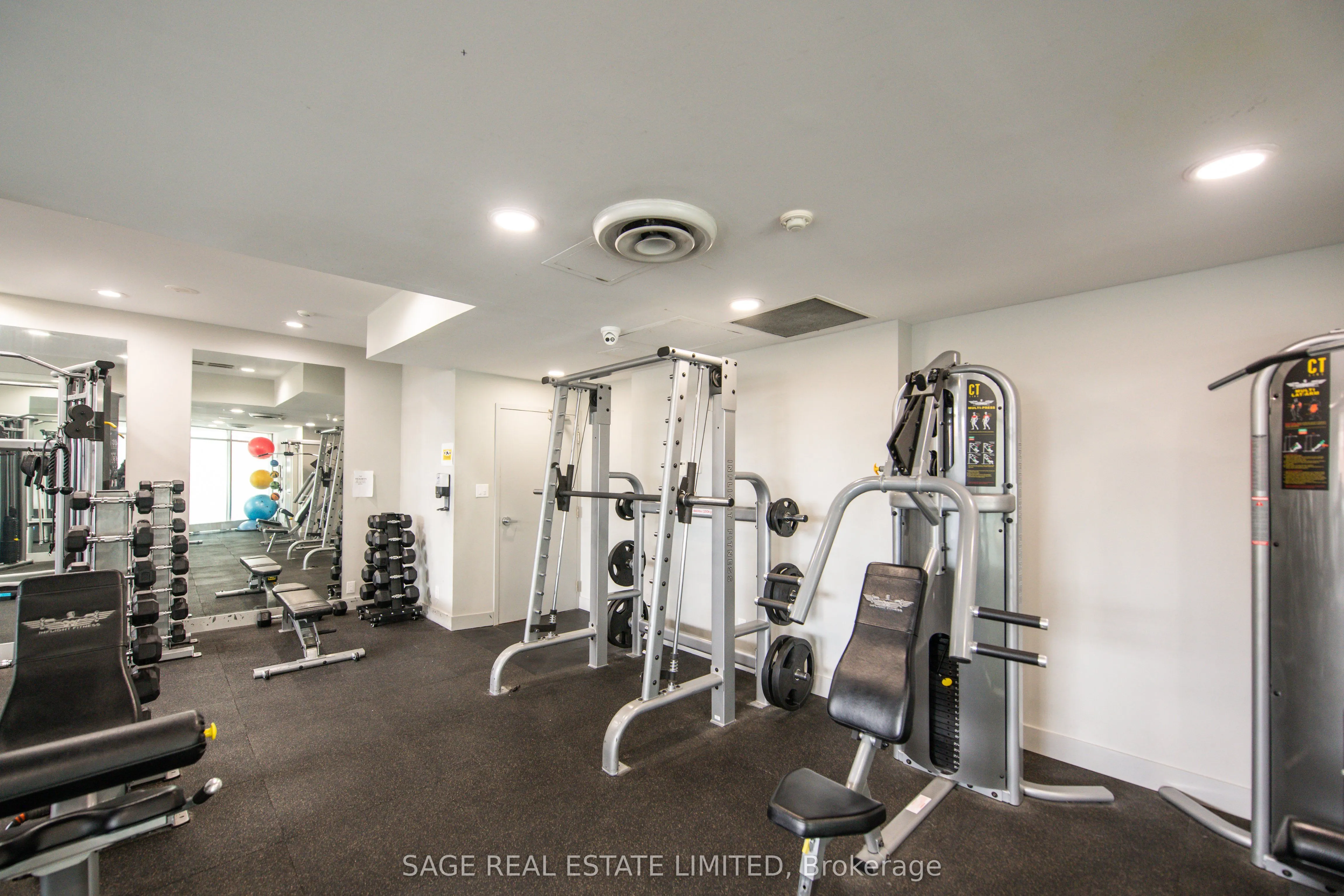 600 Queens Quay W, #531