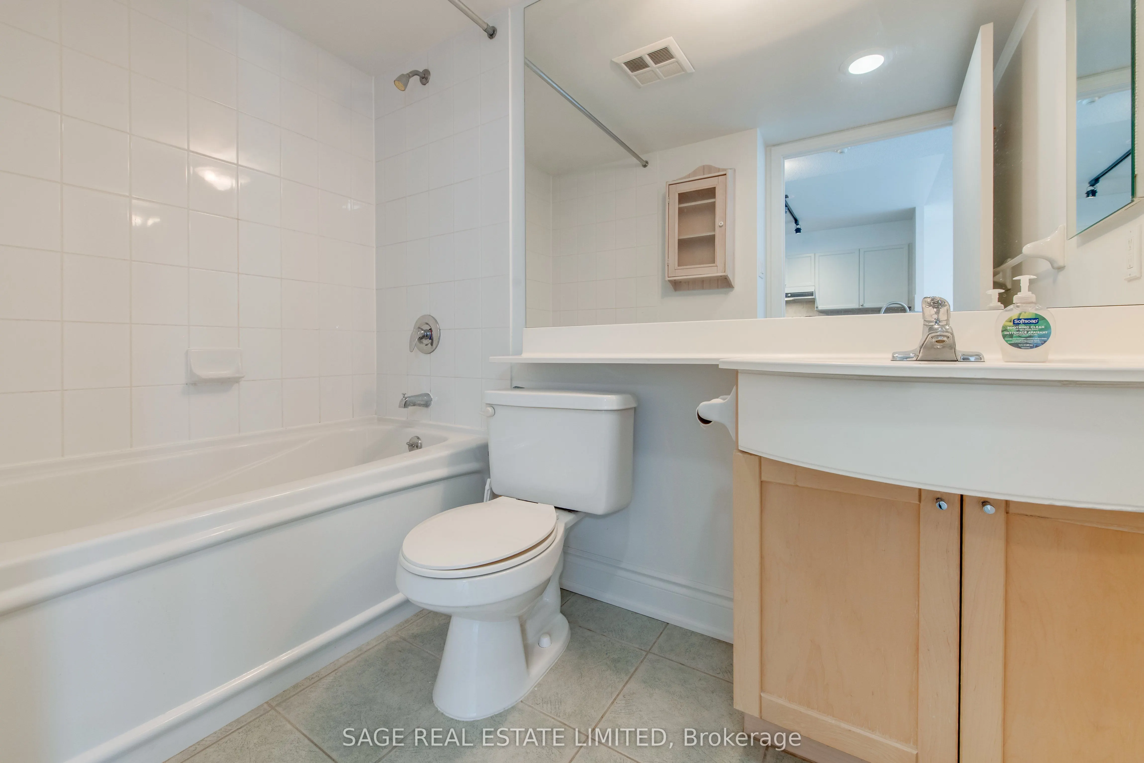 600 Queens Quay W, #531