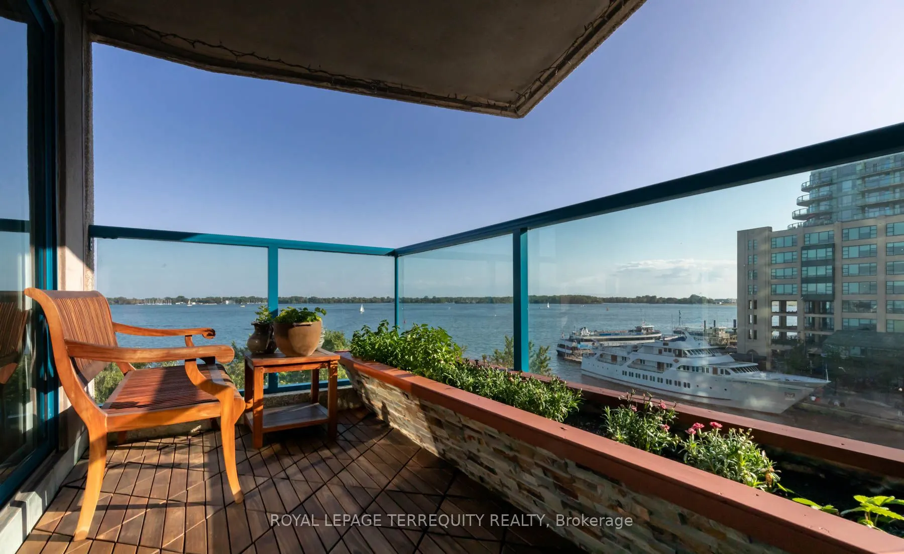 99 Harbour Square, #708 ST