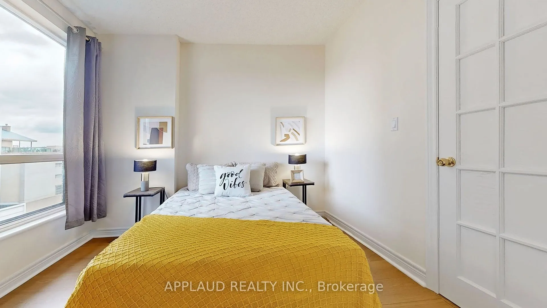 55 Bloor Street E, #1507