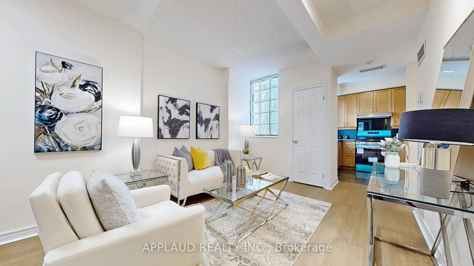 55 Bloor Street E, #1507