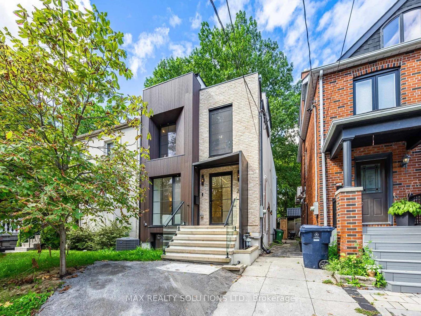 22 mann Avenue
