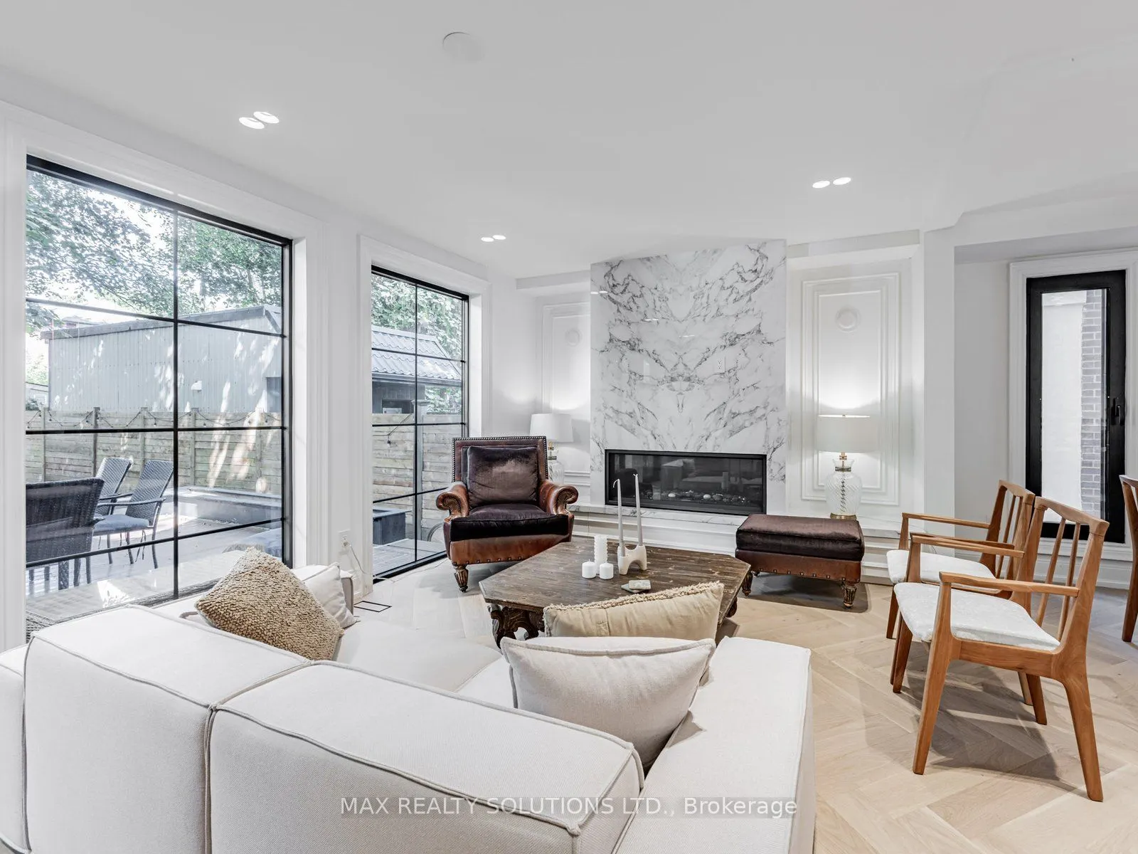 22 mann Avenue