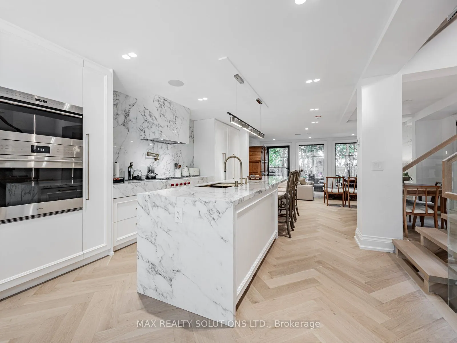 22 mann Avenue