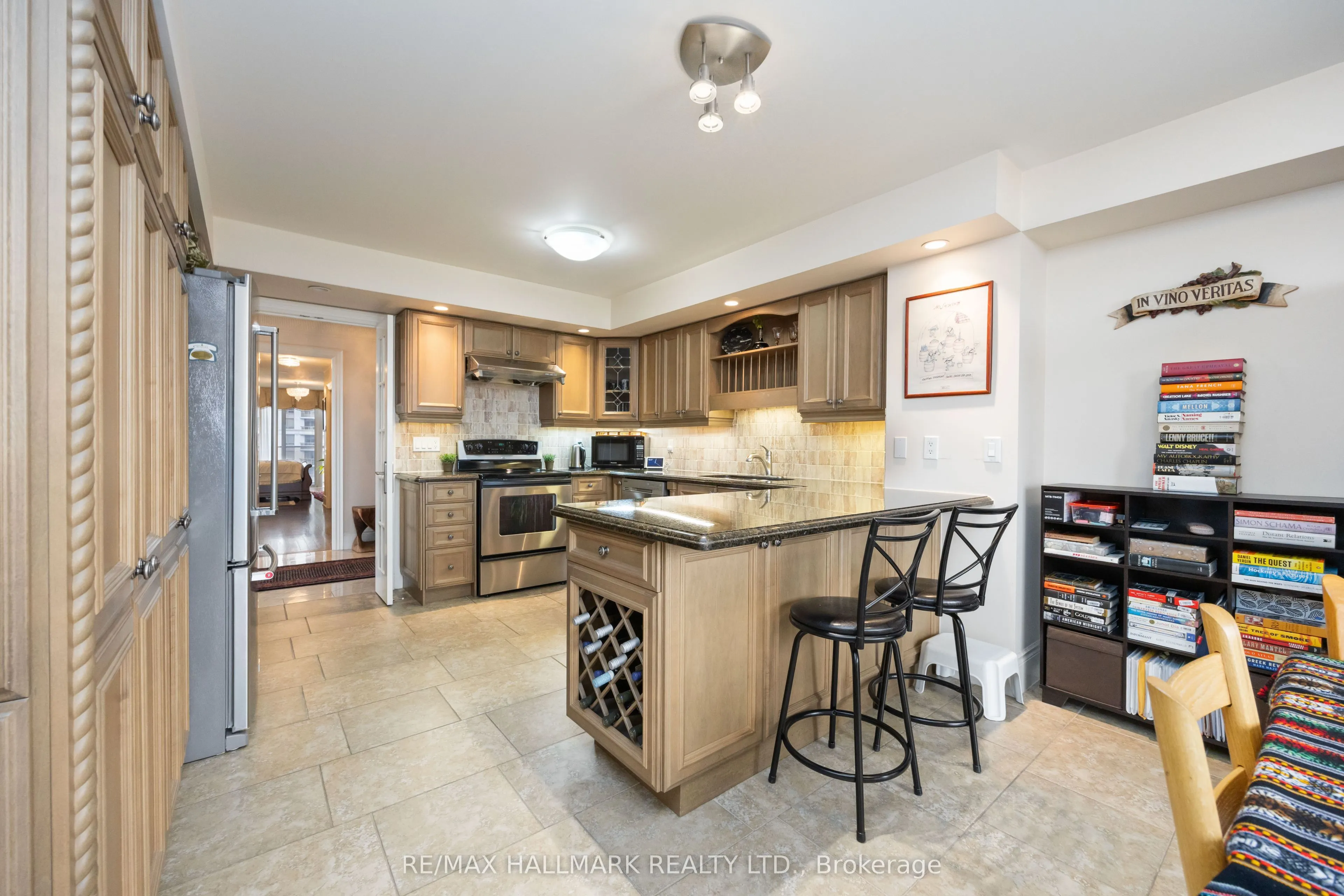 80 Harrison Garden Boulevard, #1821