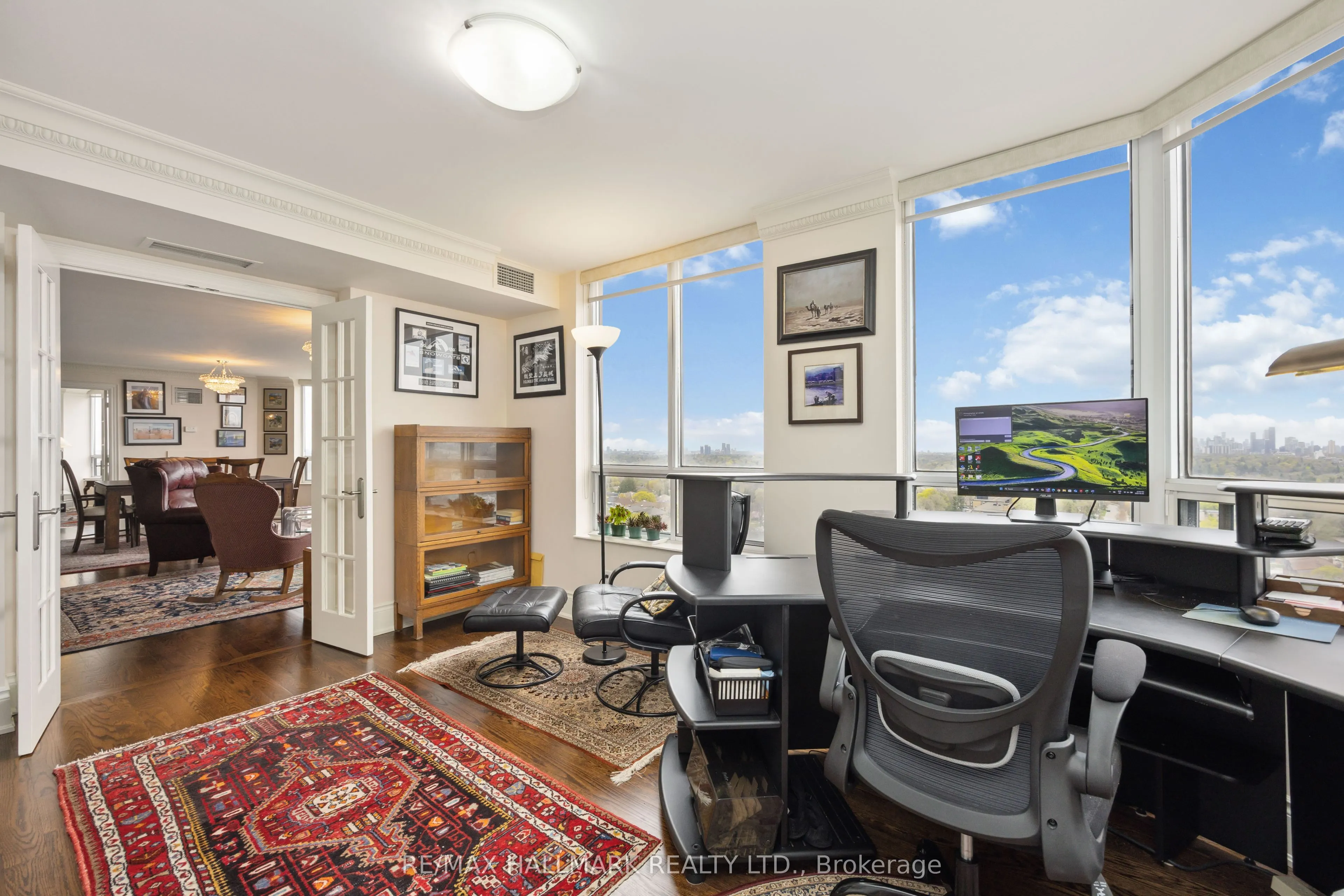 80 Harrison Garden Boulevard, #1821