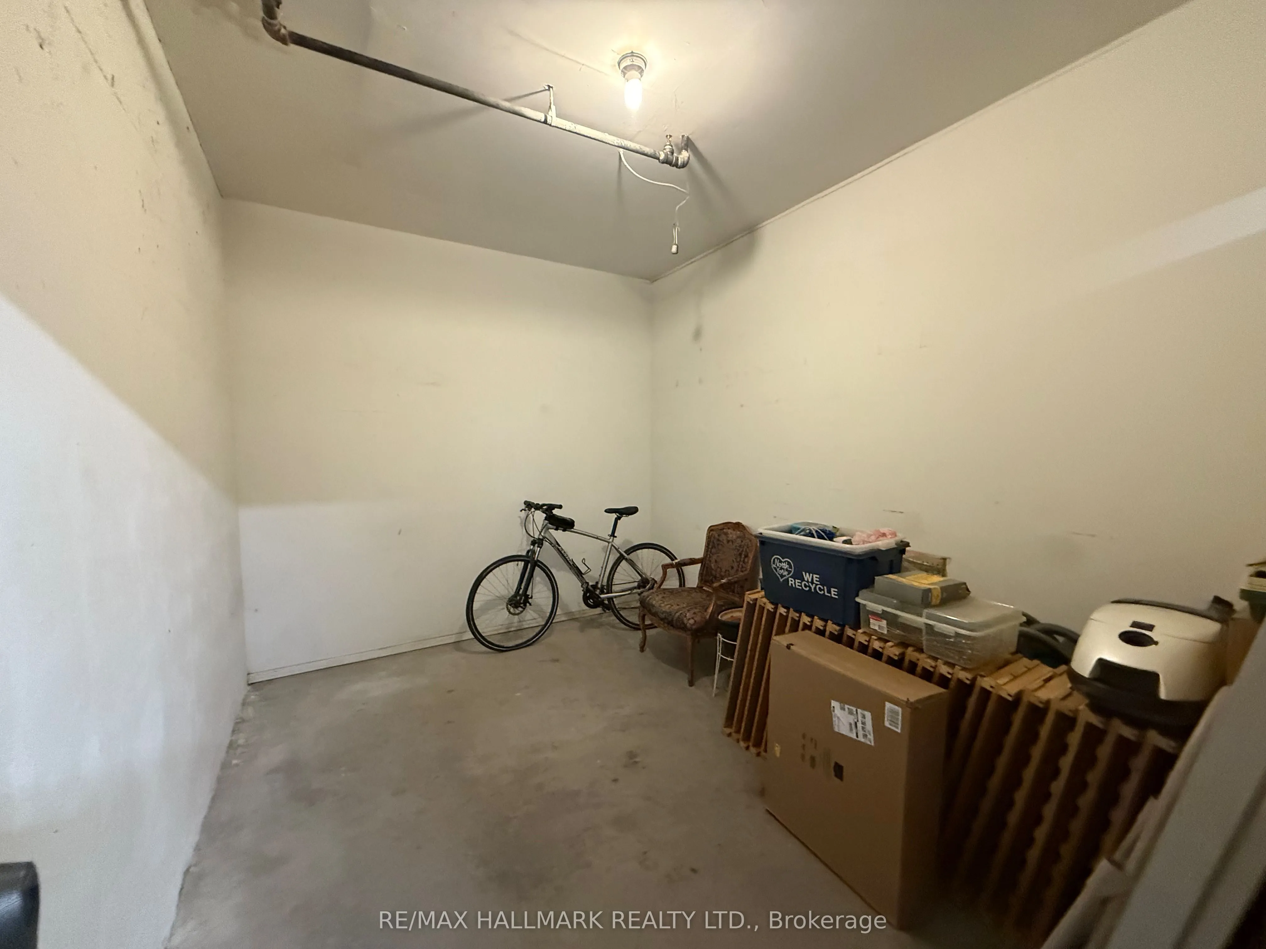 80 Harrison Garden Boulevard, #1821