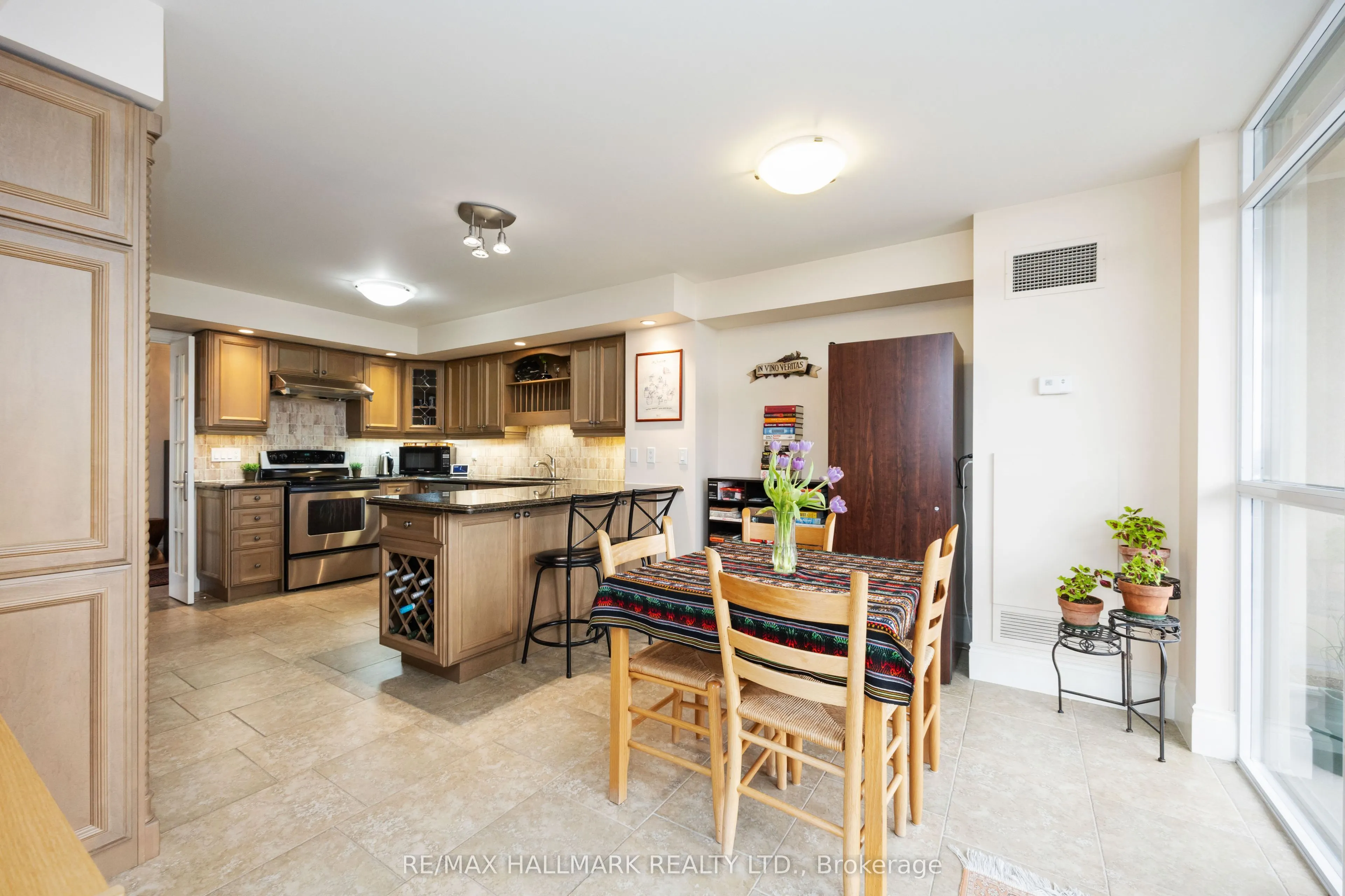 80 Harrison Garden Boulevard, #1821