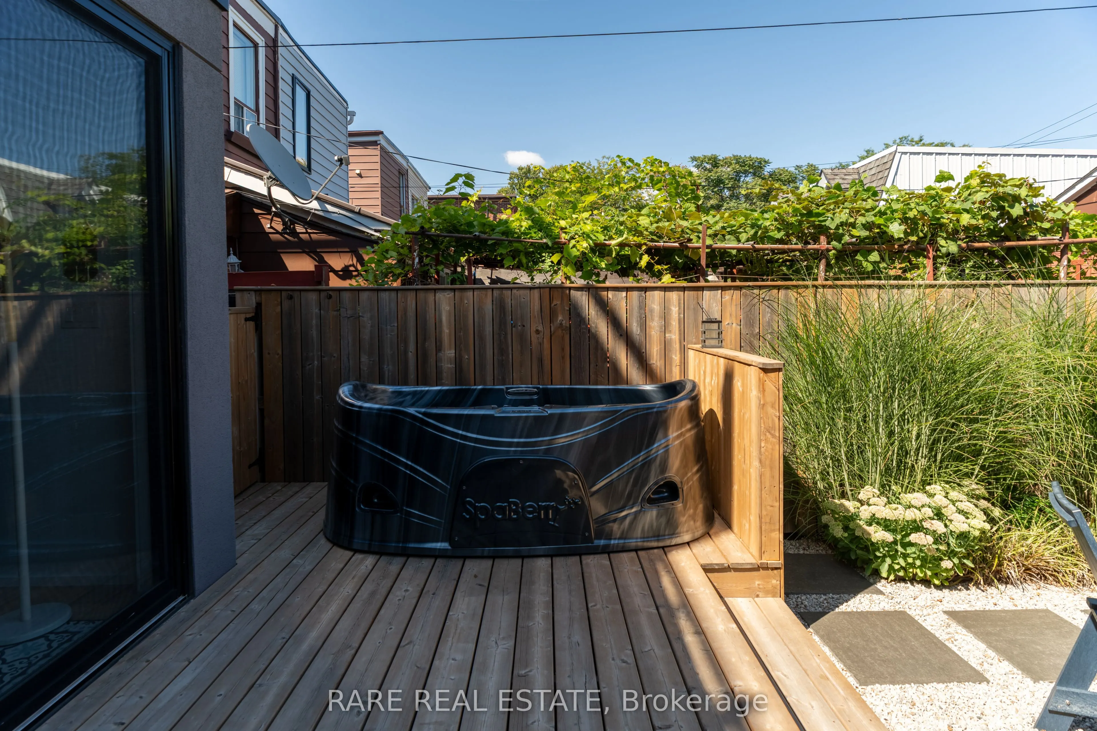 103 Northcote Avenue