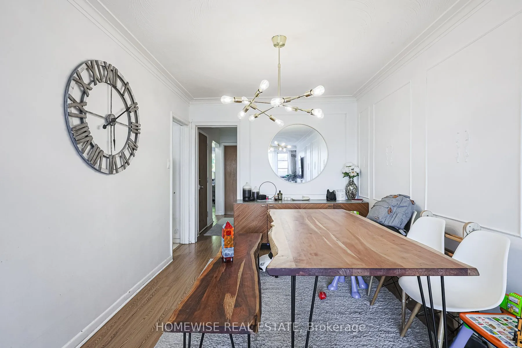 4 Lanark Avenue