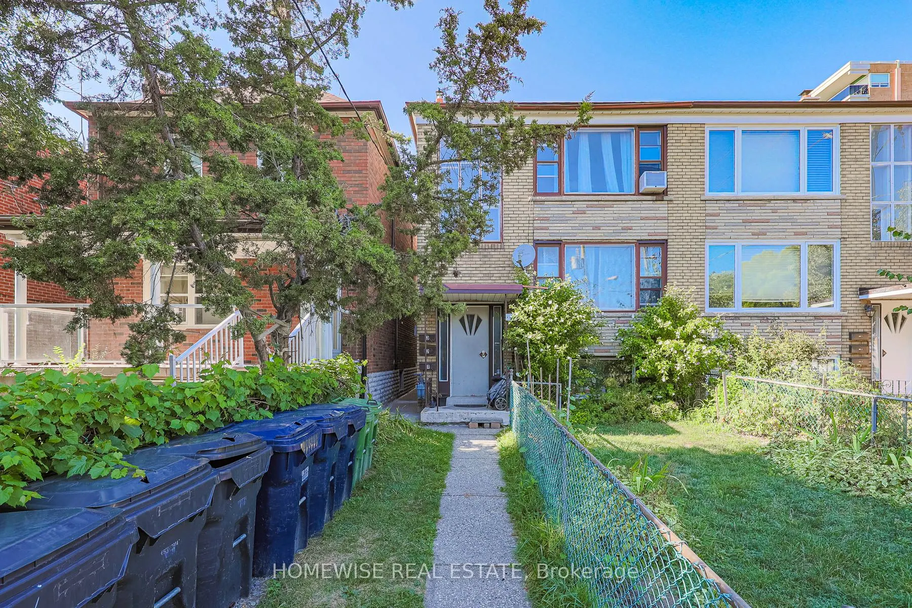 4 Lanark Avenue